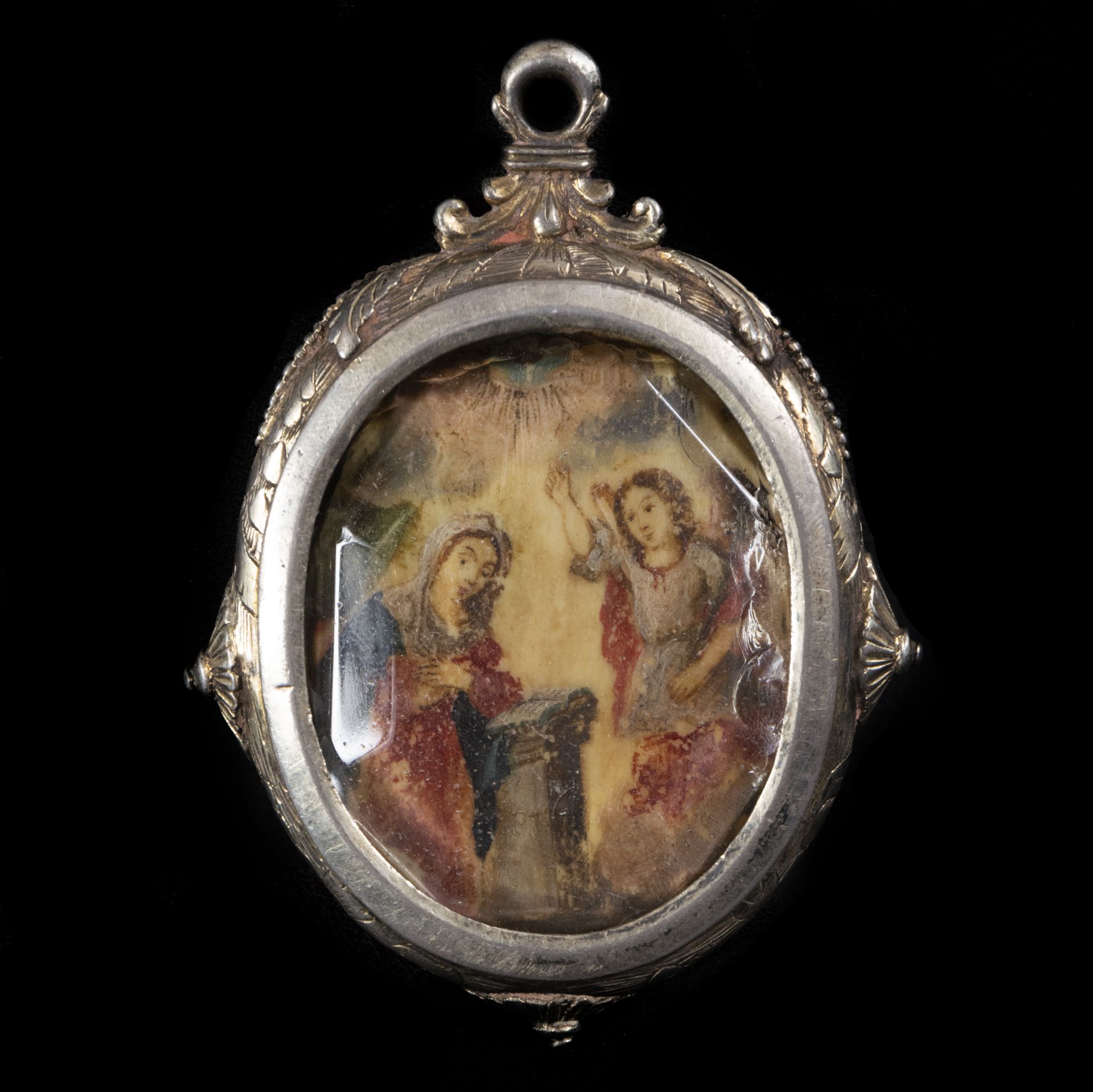 18th century Portuguese colonial silver medallion reliquary in double-sided bone with Annunciation o