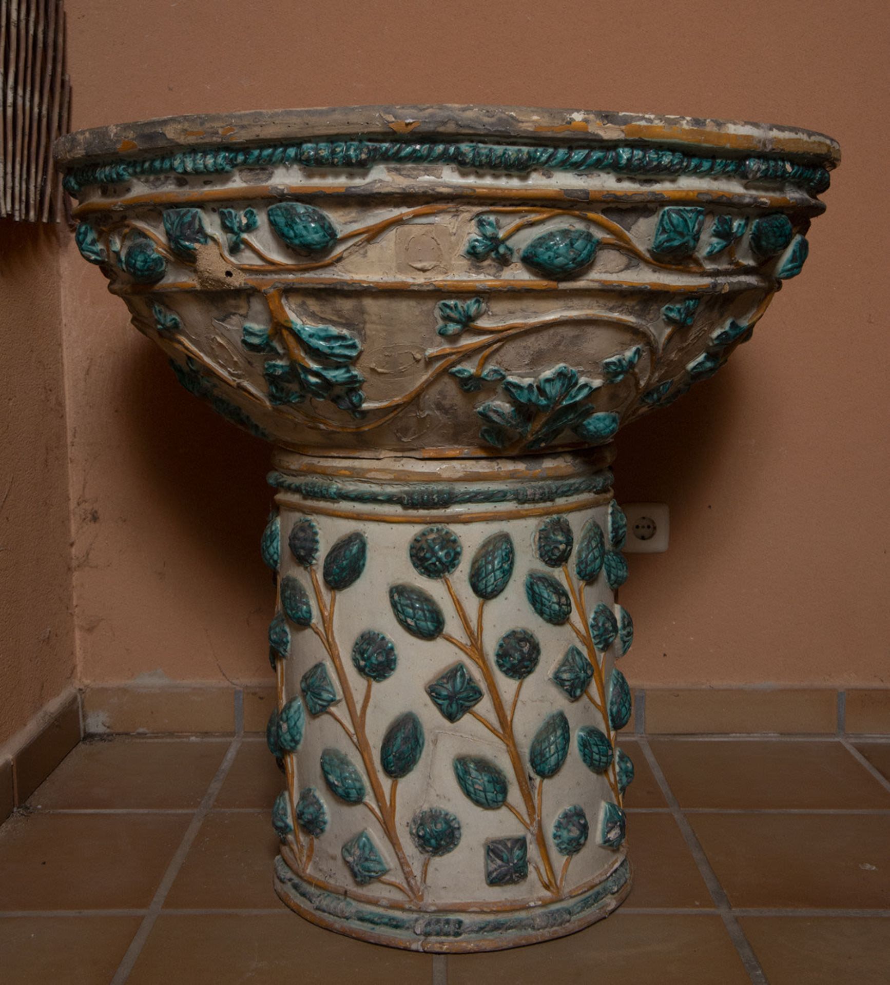 Large Baptismal Font in Sevillian Ceramics from Triana, 16th century