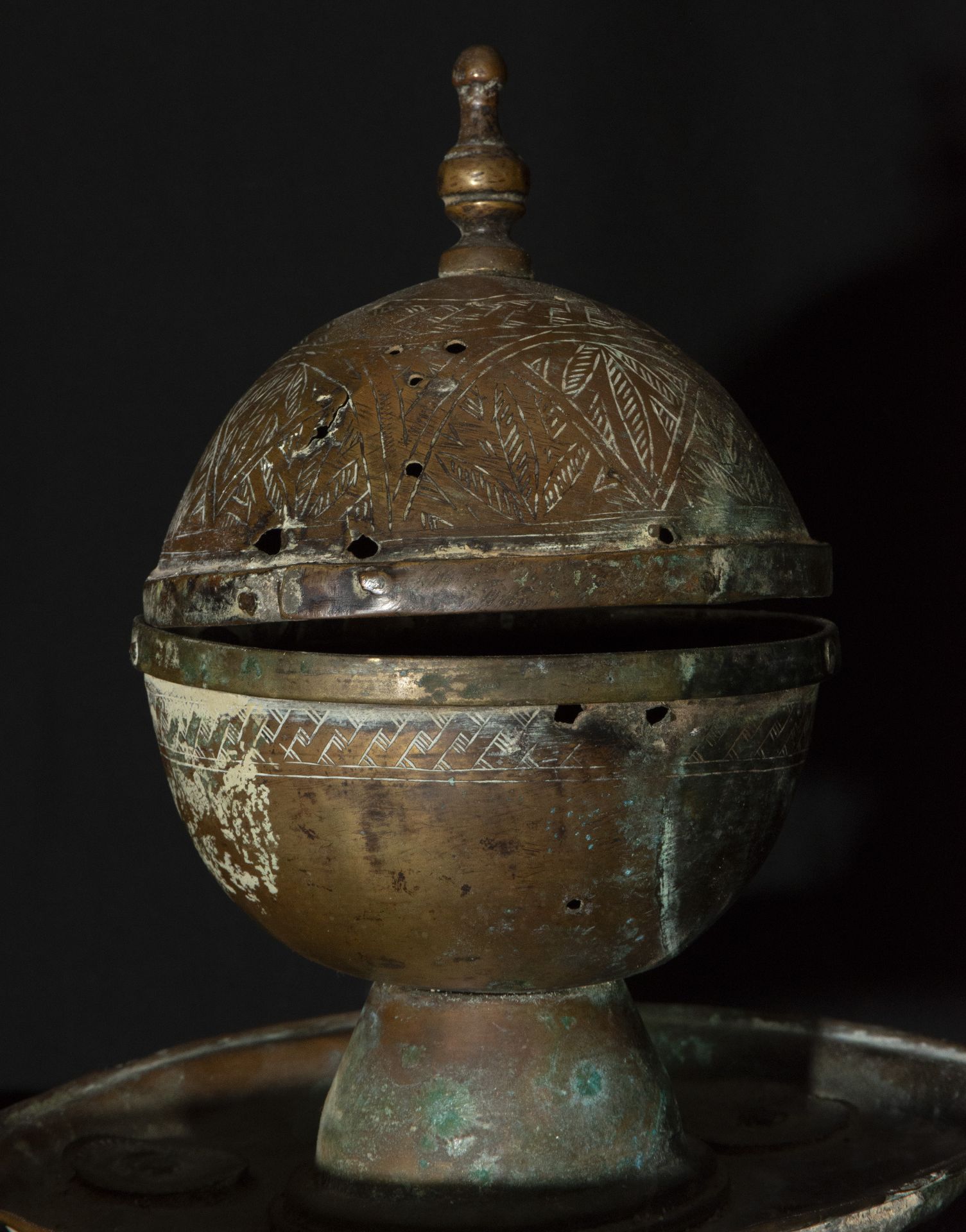 Rare Censer possibly Umayyad or Nasrid of Andalusian style, Hispanic Muslim work possibly from the 1 - Image 2 of 4