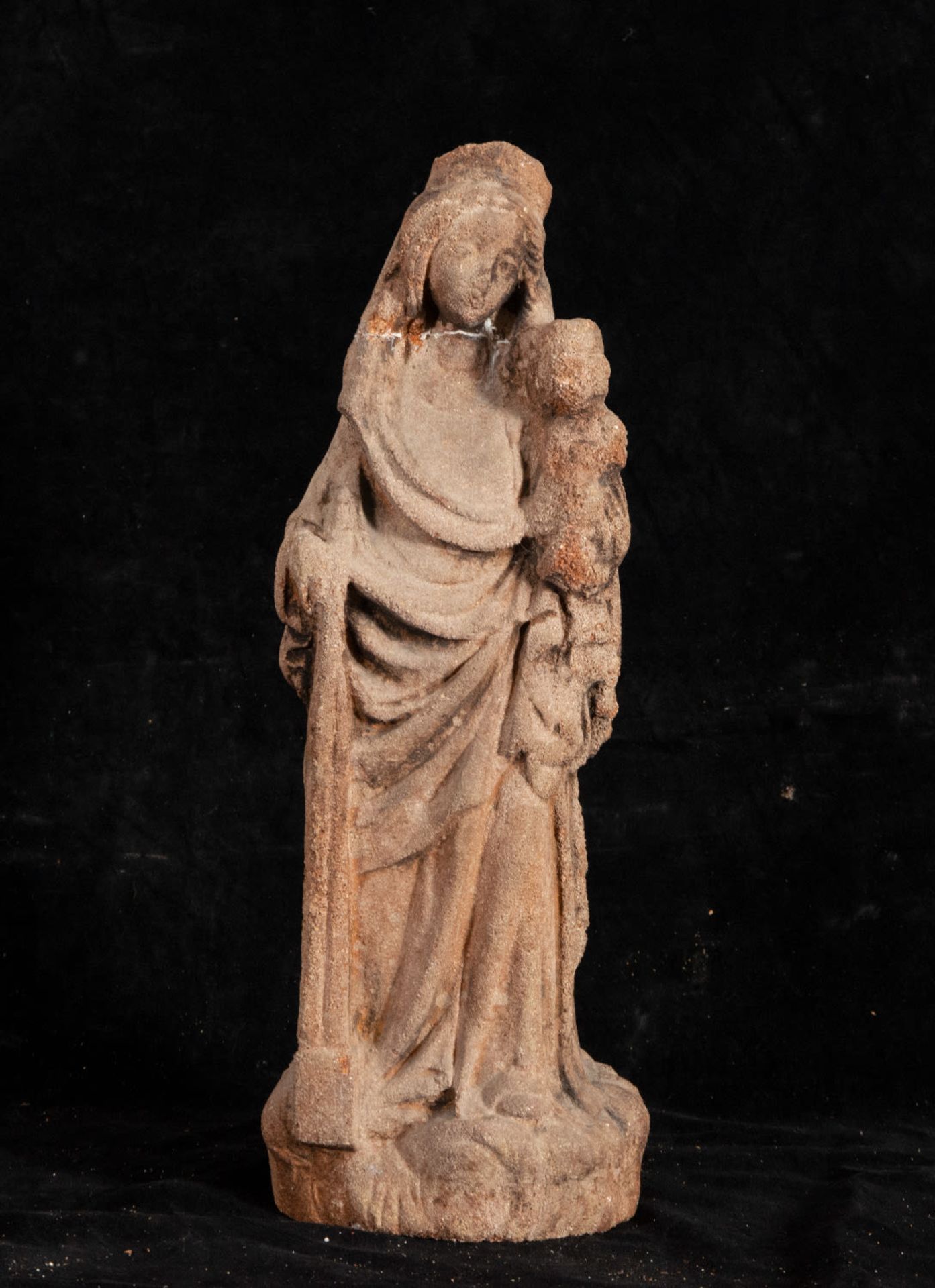 Late Gothic Portuguese Virgin in stone, 16th century