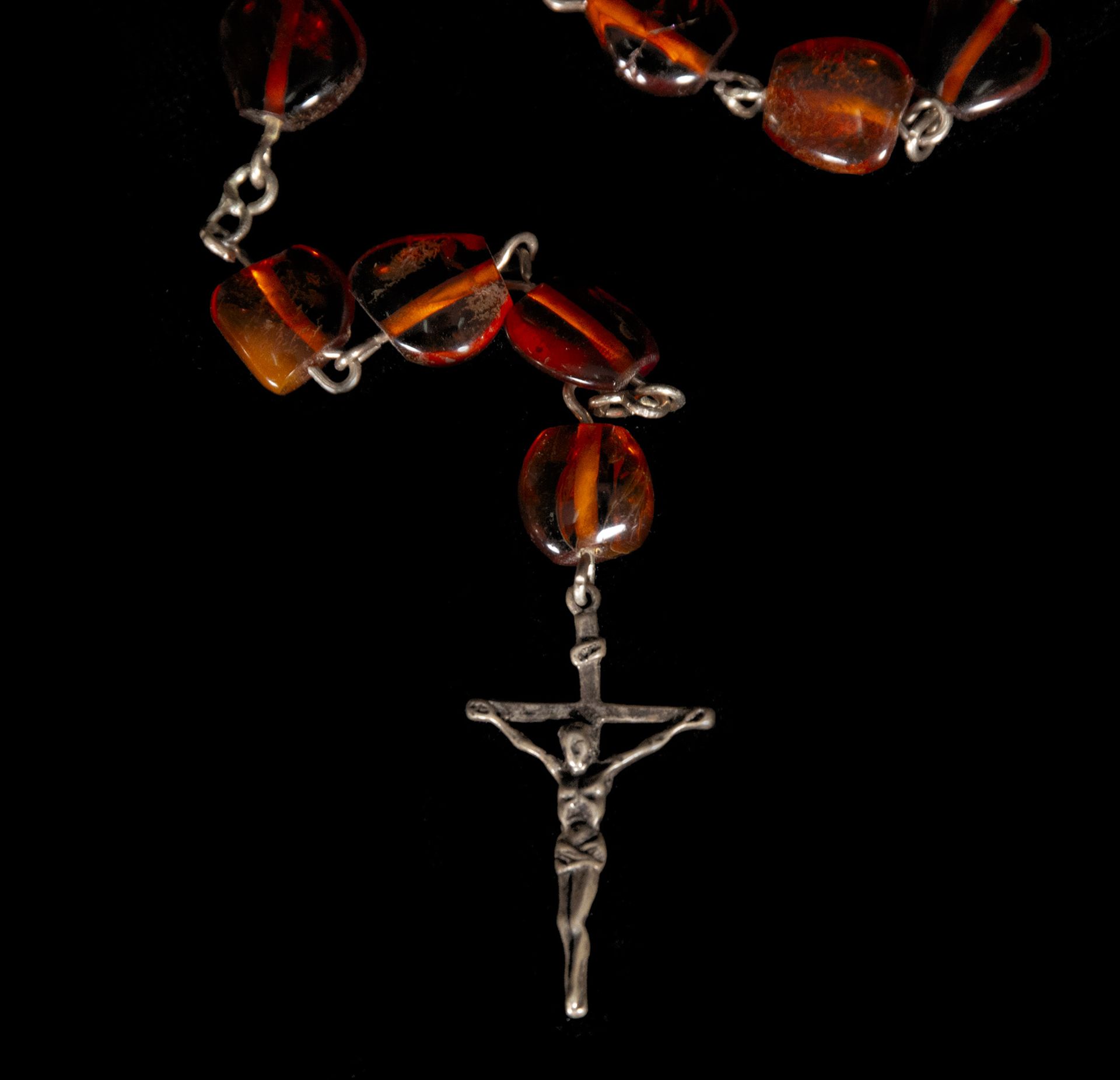 Rosary in sterling silver and amber, 19th C - Image 2 of 3