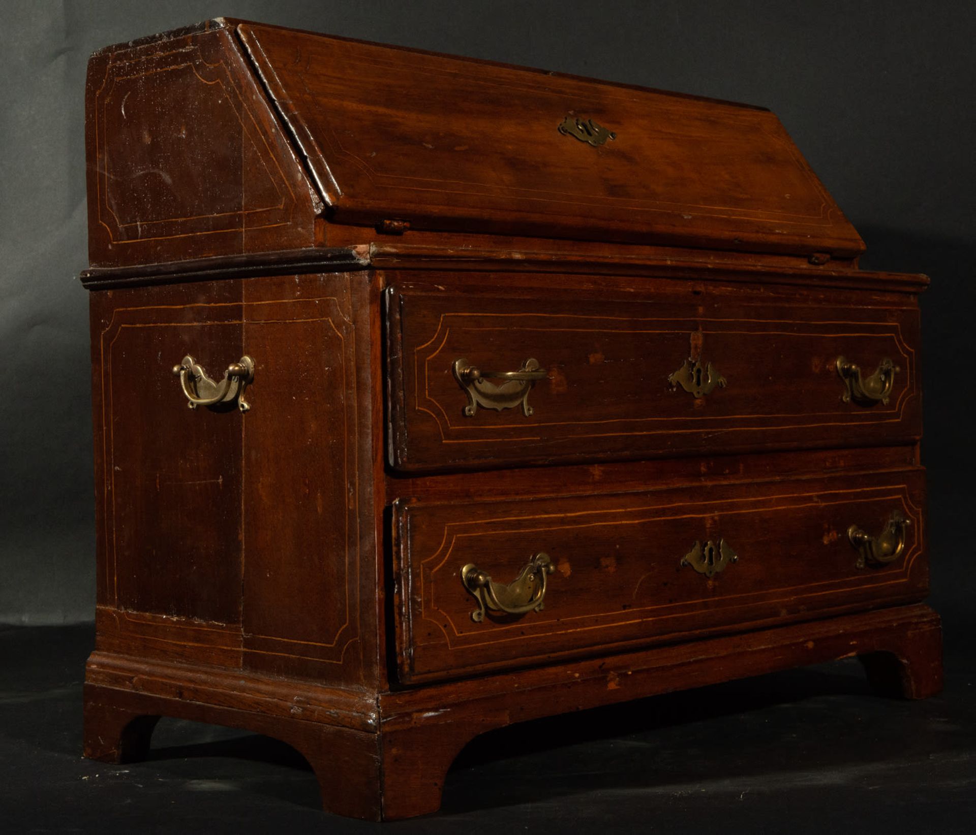 Small English homegrown desk in mahogany, early 19th century - Image 4 of 5