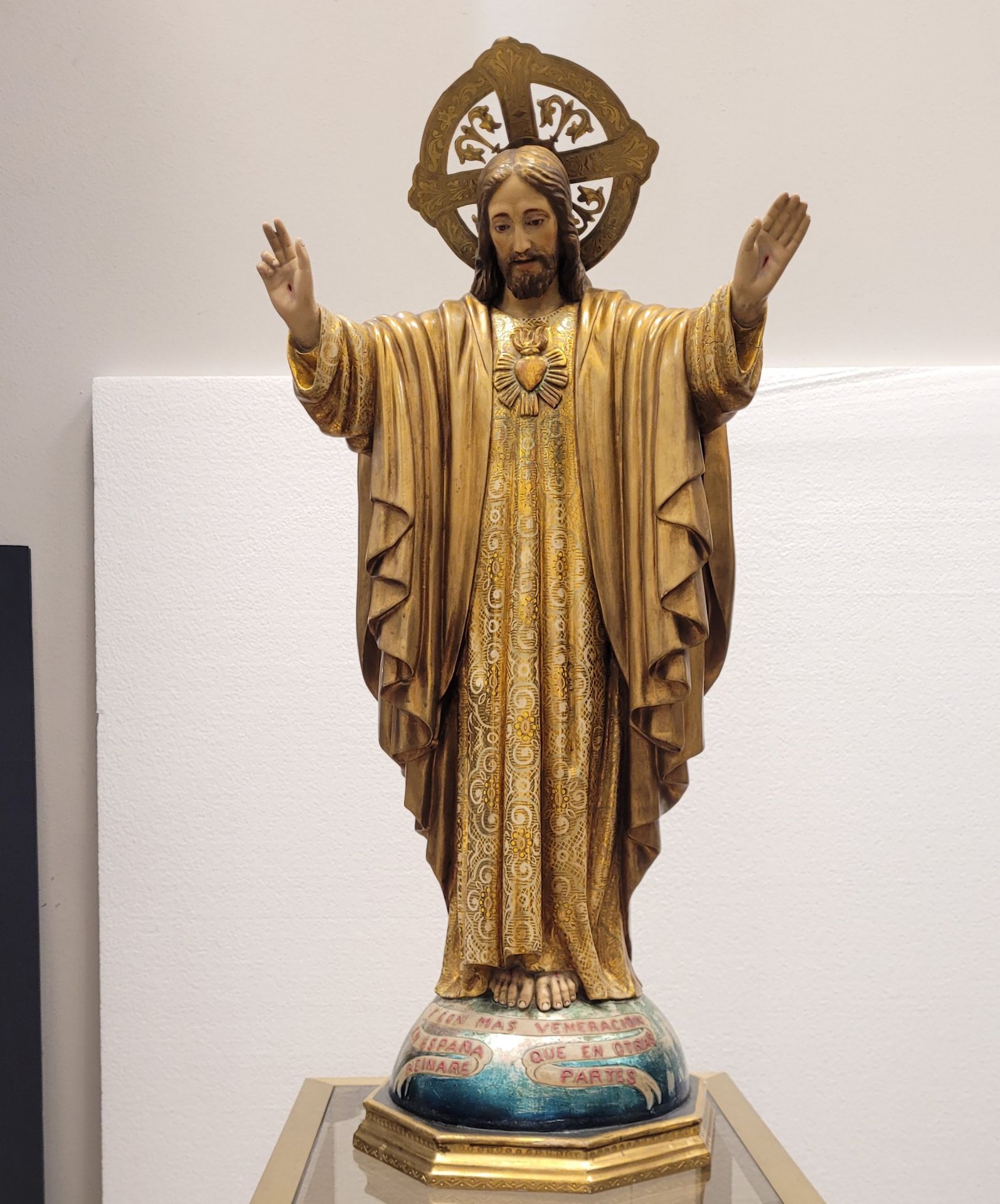 Large size Christ, Olot 19th century