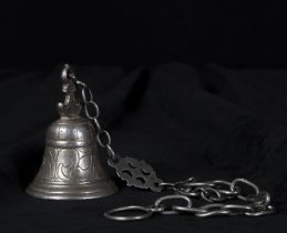 Church bell or knocker from the 17th century in solid silver, with chain