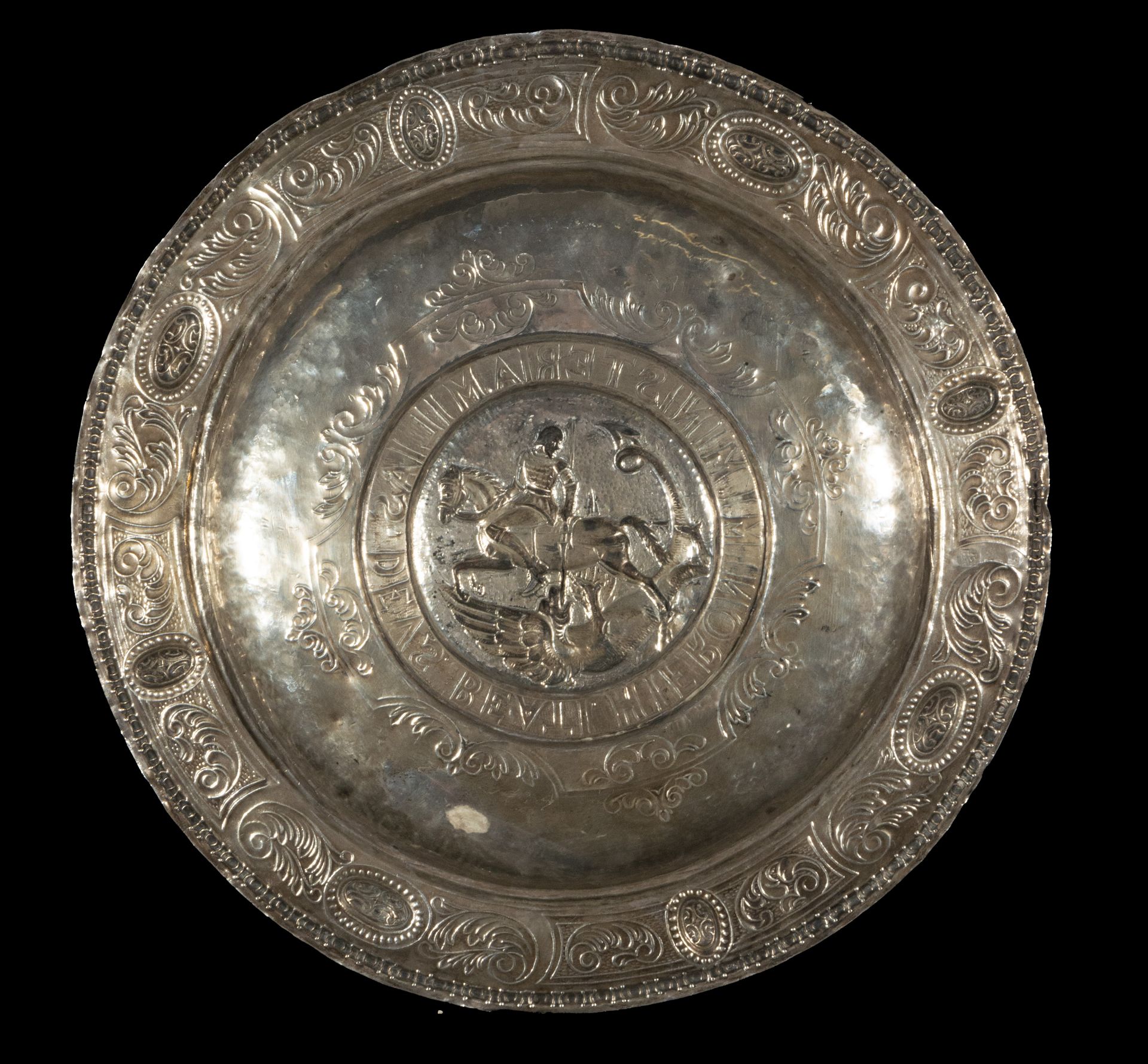 19th century fine silver plate with central motif of Saint George - Bild 6 aus 6