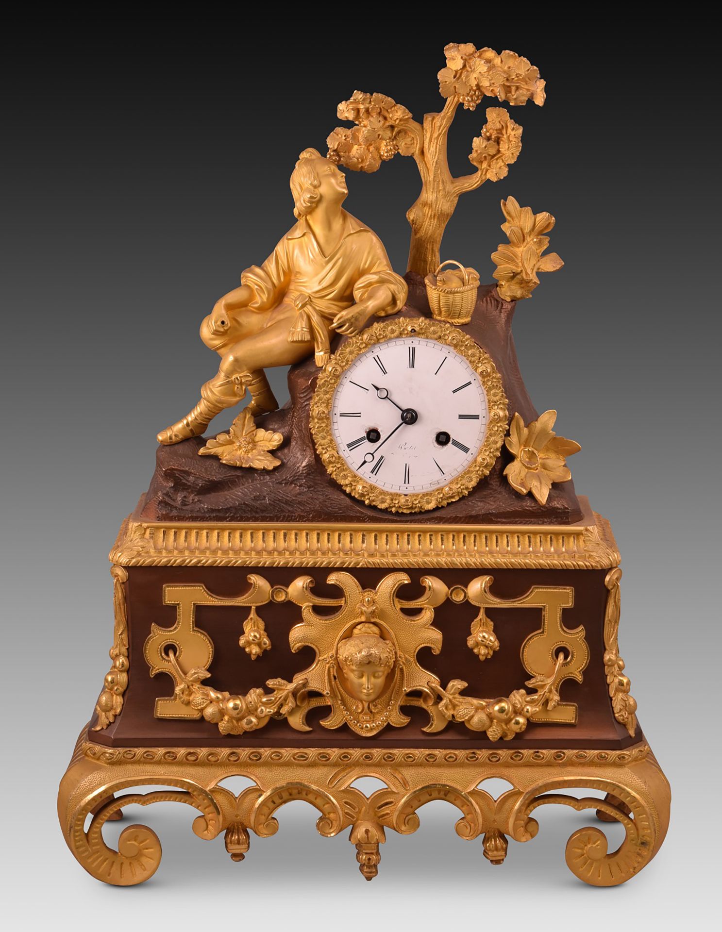 Table clock with lantern. Bronze, wood, glass. XIX century
 - Image 3 of 8