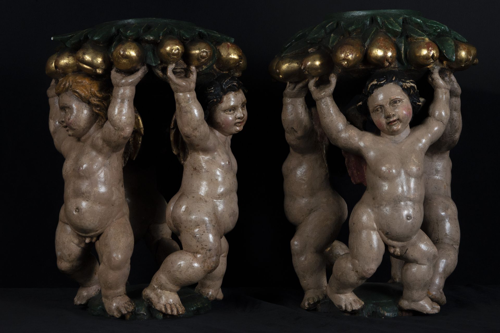 Pair of important bases with Cherubs in polychrome palace wood, Portuguese or German baroque work fr