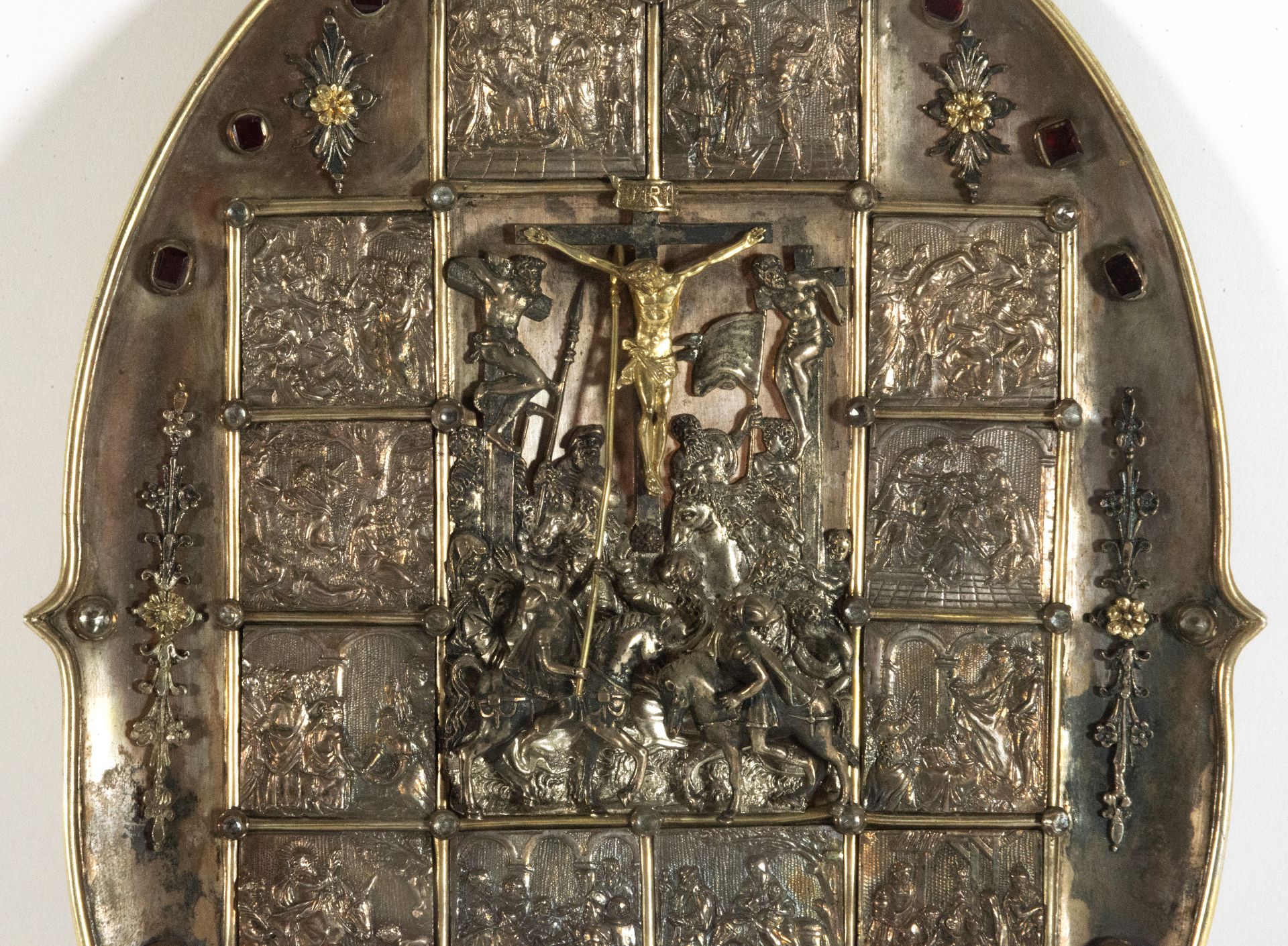 Exceptional Neo-Gothic Benditera in silver and gilded silver of Austrian Law from the end of the 19t - Image 3 of 6