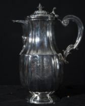 Important solid silver jug ​​with noble shield from the 18th century, Madrid, Carlos III period