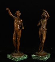 Pair of Odalisques in patinated bronze from the 19th century, with green marble bases