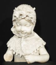 Beautiful marble sculpture of Girl, Valencian school by Mariano Benlliure from the 19th century