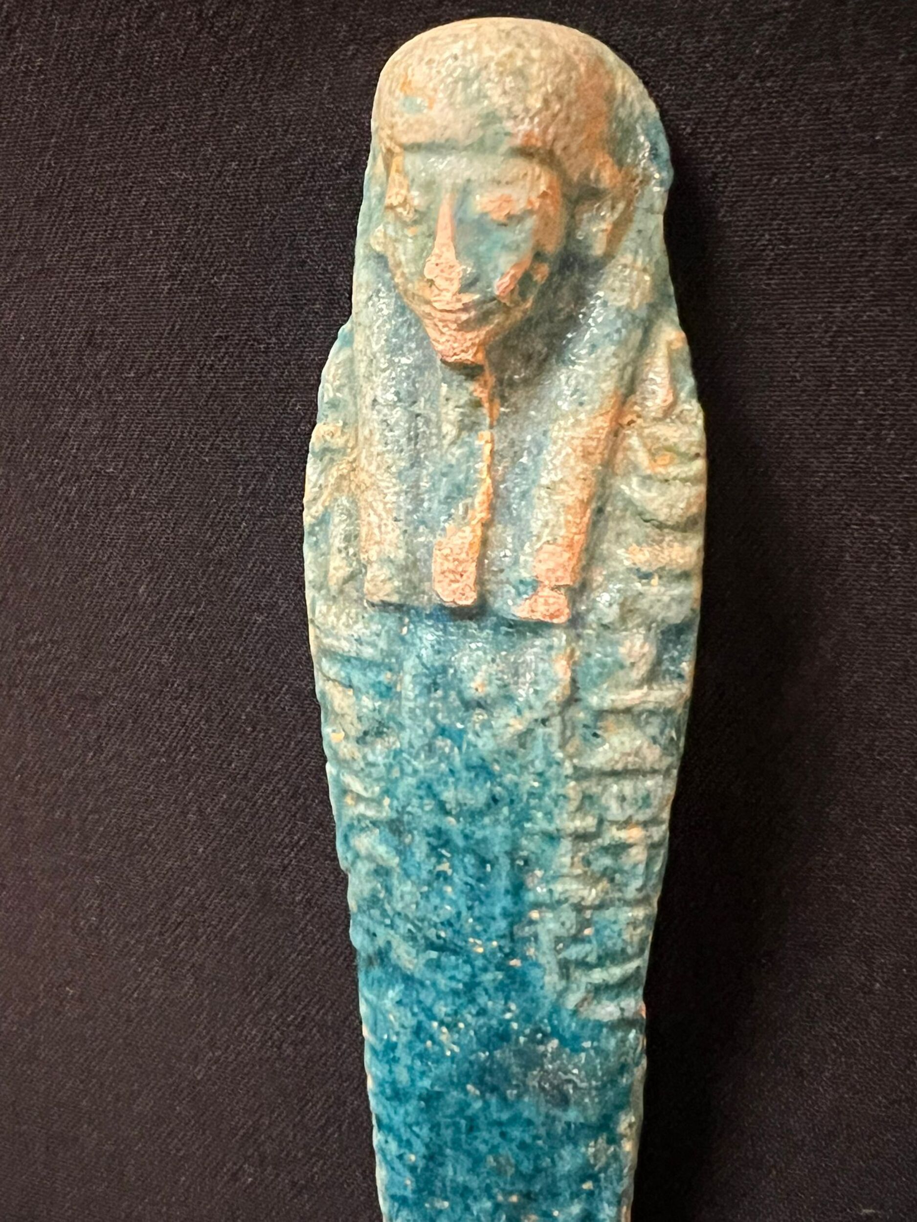Decorative Egyptian ushabti in turquoise glazed ceramic, possibly 19th century Egypt - Image 4 of 4