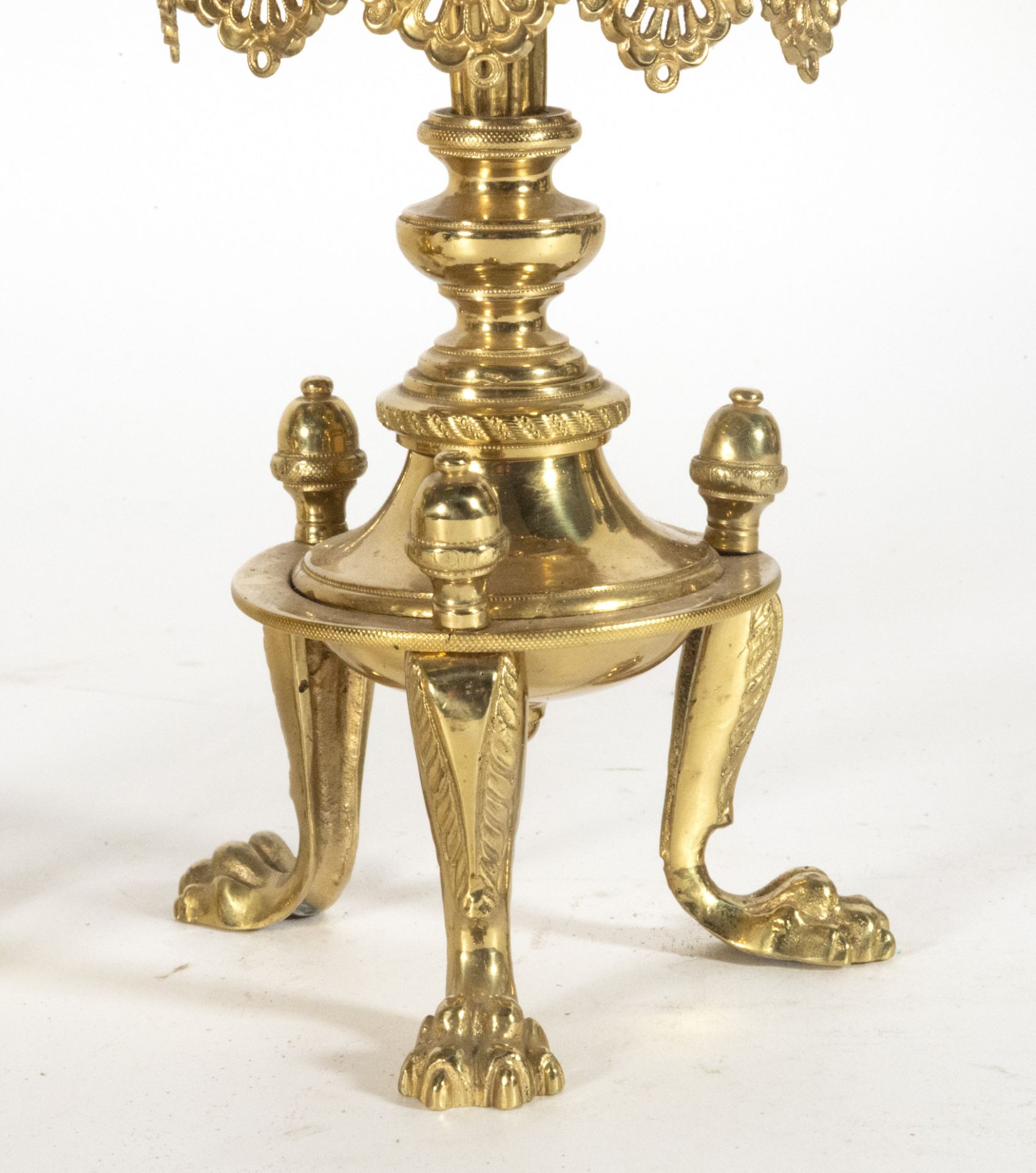 Pair of Victorian English rotating gilt bronze candelabras, 19th century - Image 3 of 3