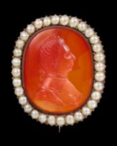 Brooch in carnelian cameo probably representing Maria Theresa. German, 18th century.