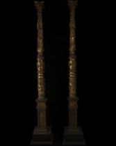 Important pair of large Italian Baroque Palace Columns, Rome 17th century, in gilded wood for living