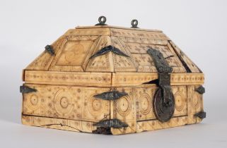 Rare bone box and wrought iron Siculo - Norman casket, Germanic-Norman style, probably 14th-15th c.