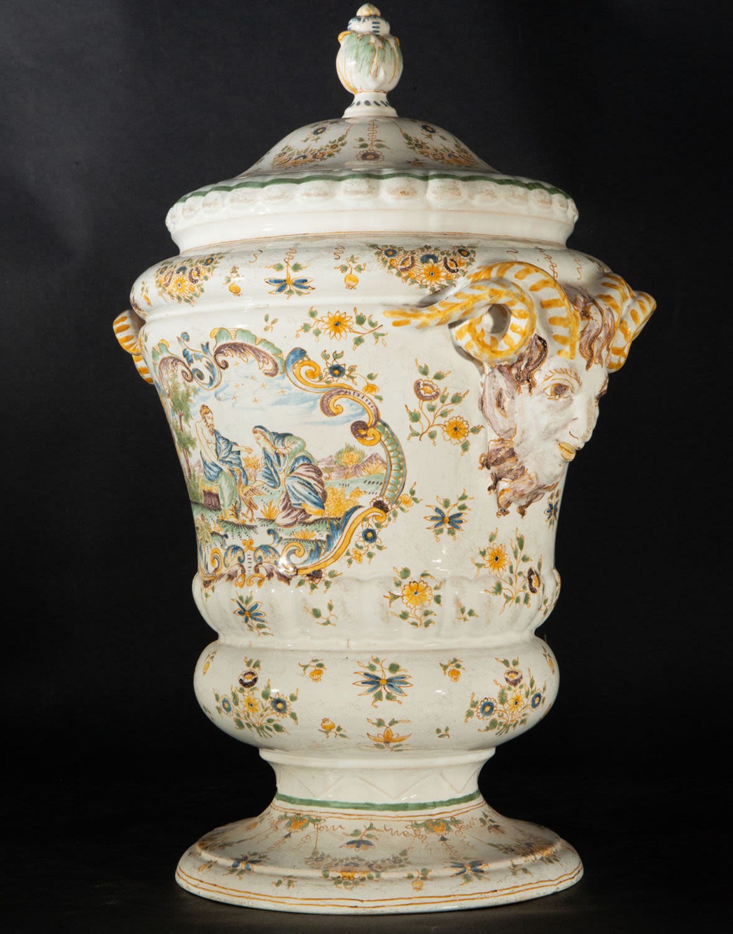 Ceramic vase from Moustiers, France, 18th century - Image 4 of 6