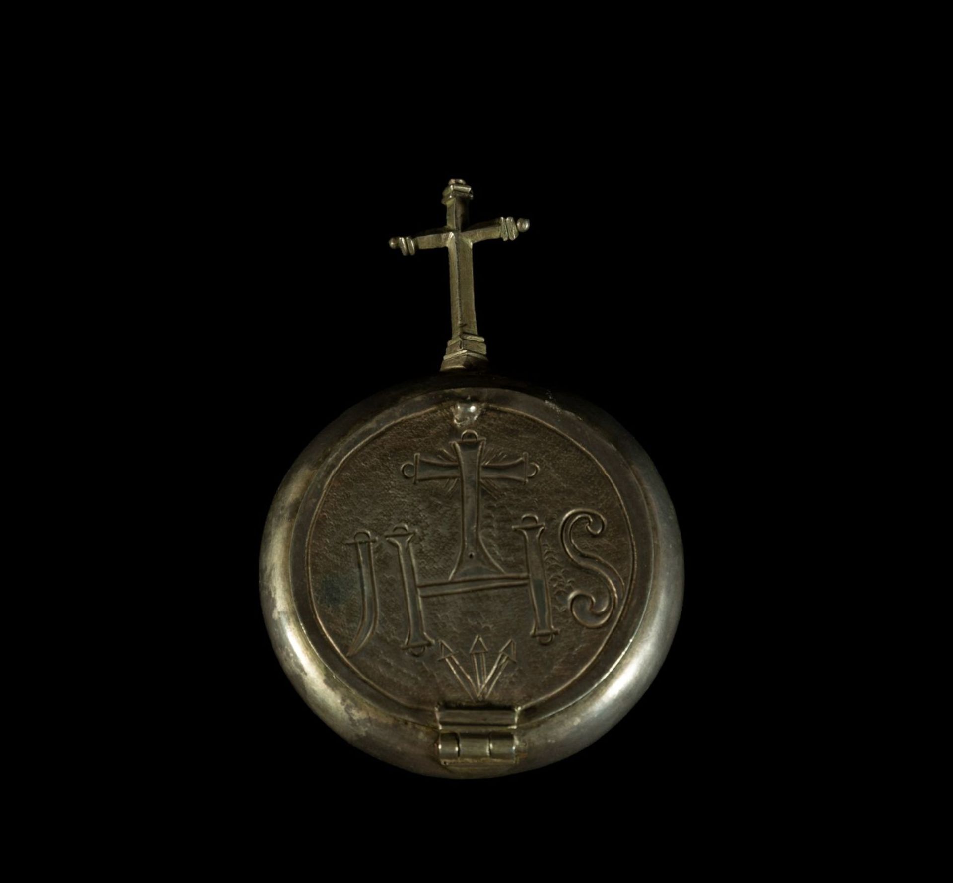 Mexican colonial silver ostiary from the 17th century, Veracruz