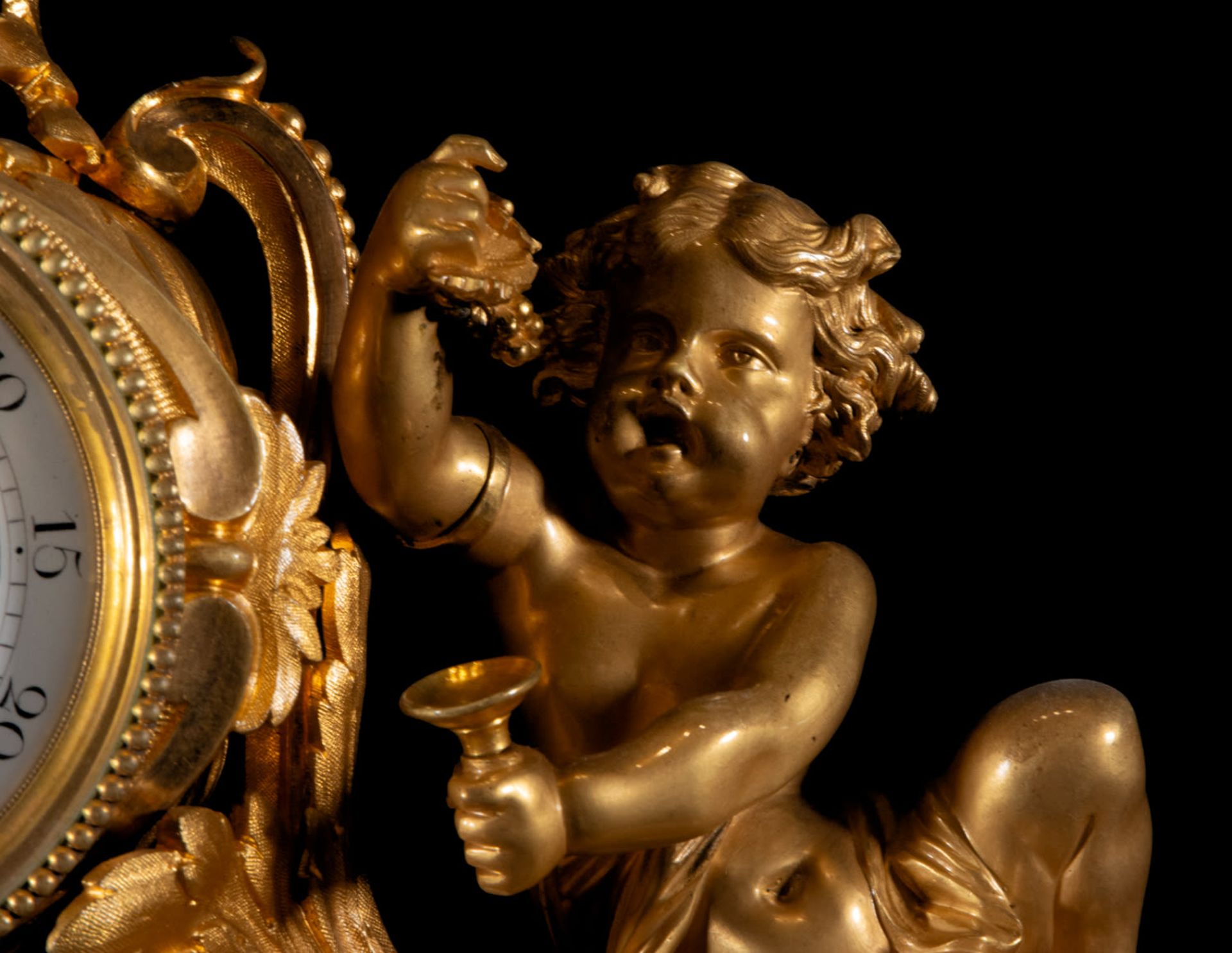 Large Napoleon III Table Clock in mercury-gilded "ormolú" bronze, 19th century - Bild 7 aus 12