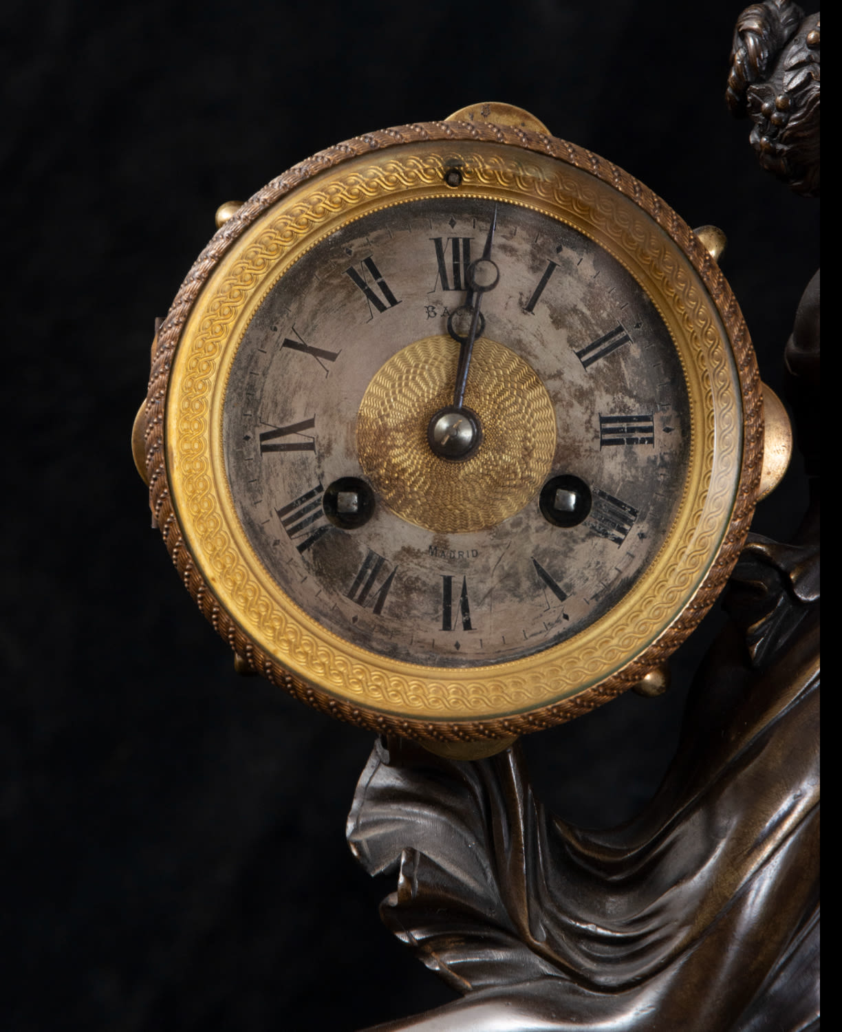 Bronze and red marble clock with a woman figure, 19th century - Image 3 of 5