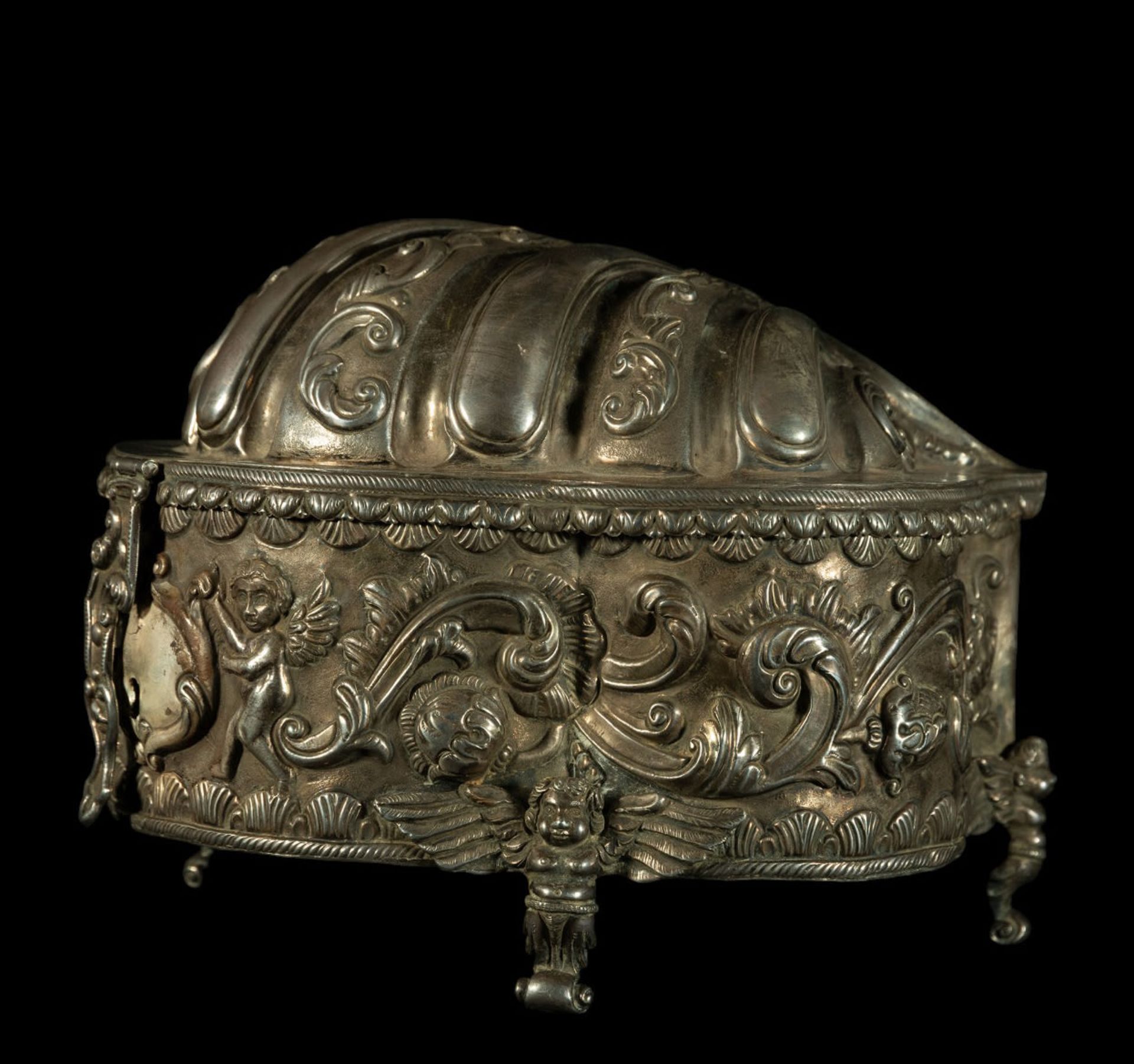 Rare colonial 1.315 Kg Fine Silver coke leaves box, Viceroyalty of Peru 17th century - Image 2 of 6