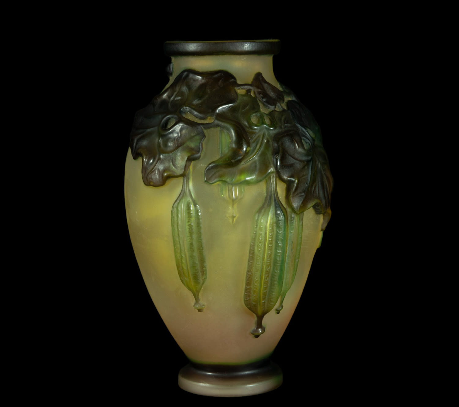 Exquisite Art Nouveau Gallé vase in blown glass and polychrome vitreous paste, 1900s - 1920s