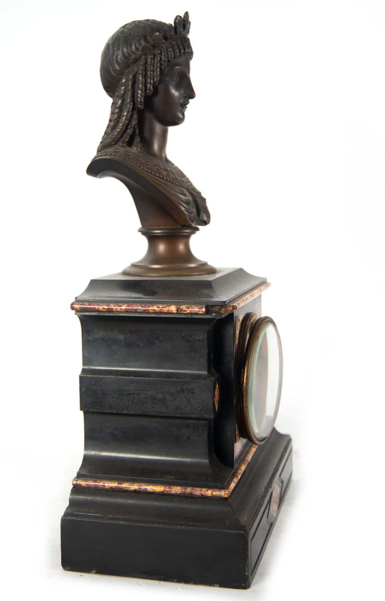 Table clock in red and black marble, with bronze bust of the Goddess Ceres, 19th century - Image 2 of 4