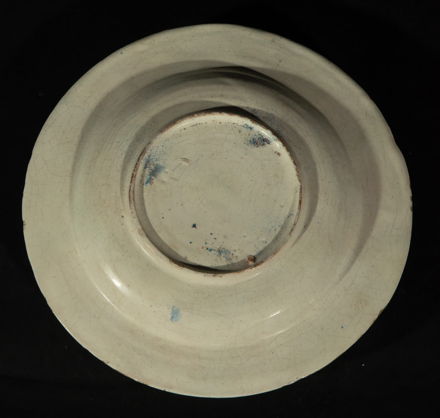 Talavera ceramic plate with Carmelite shield, 17th century - Image 3 of 3