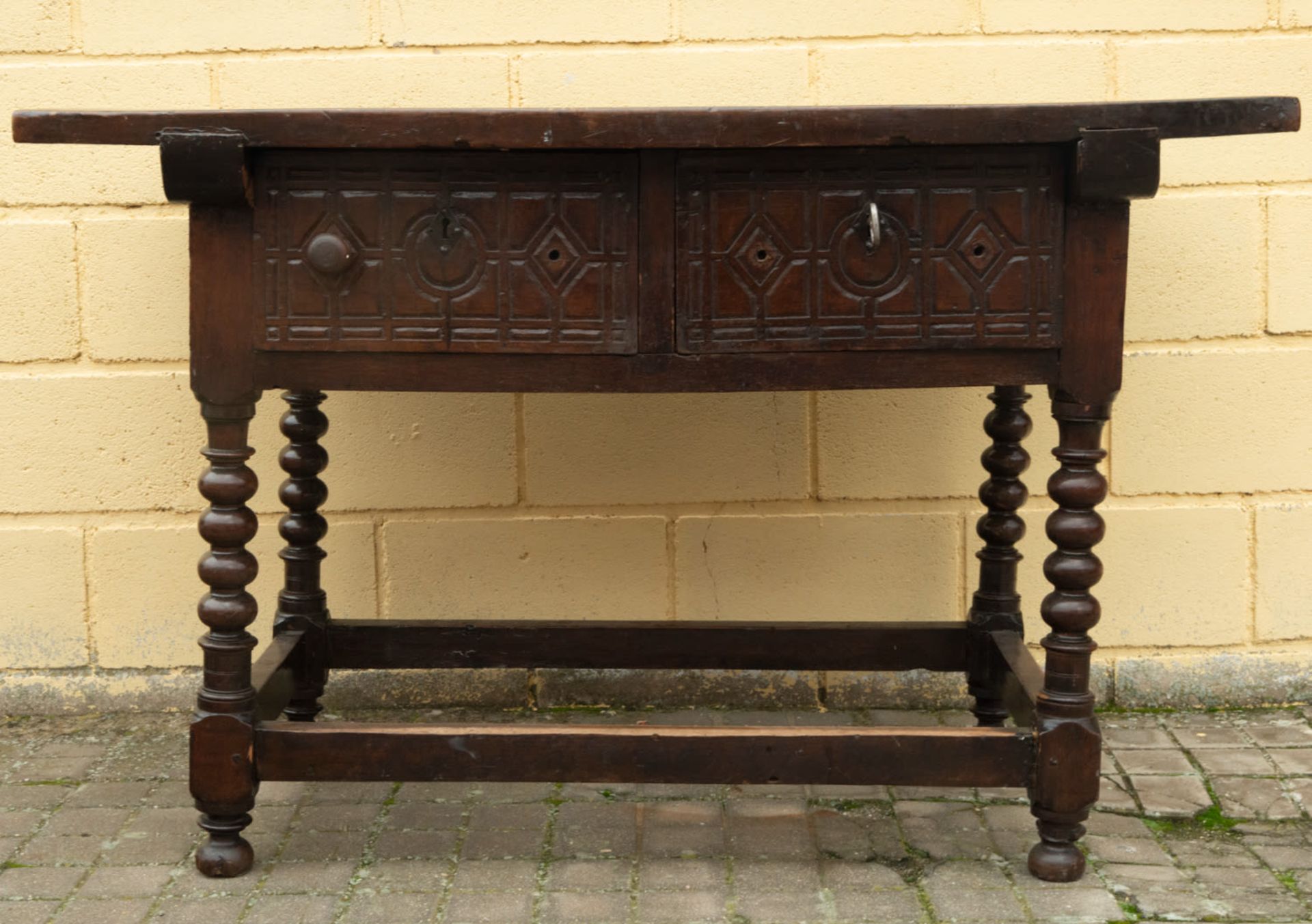 Oak kitchen table, 17th century