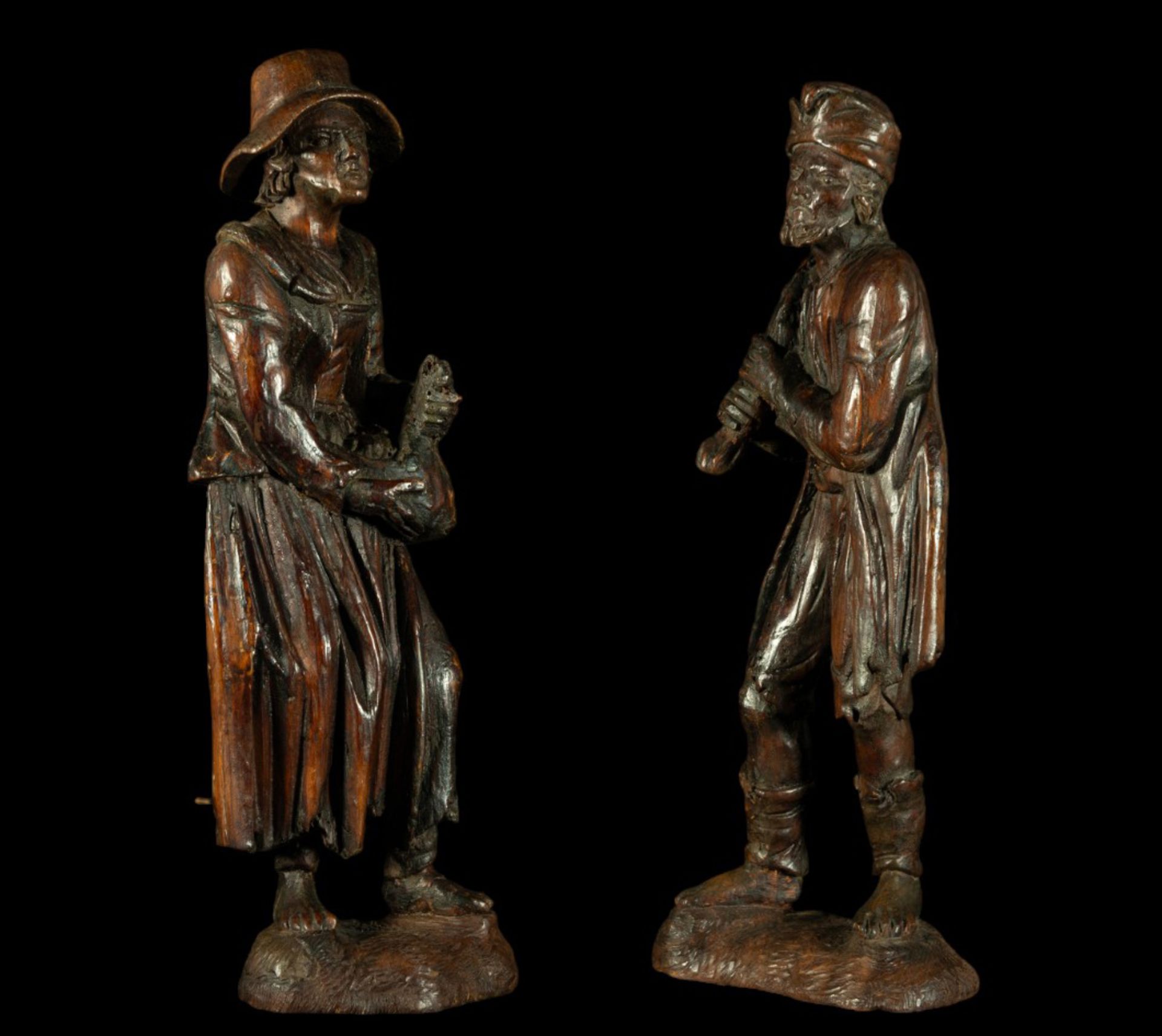 Rare pair of 18th century German Black Forest Beggars, Simon Trojer (manner of) - Image 4 of 5