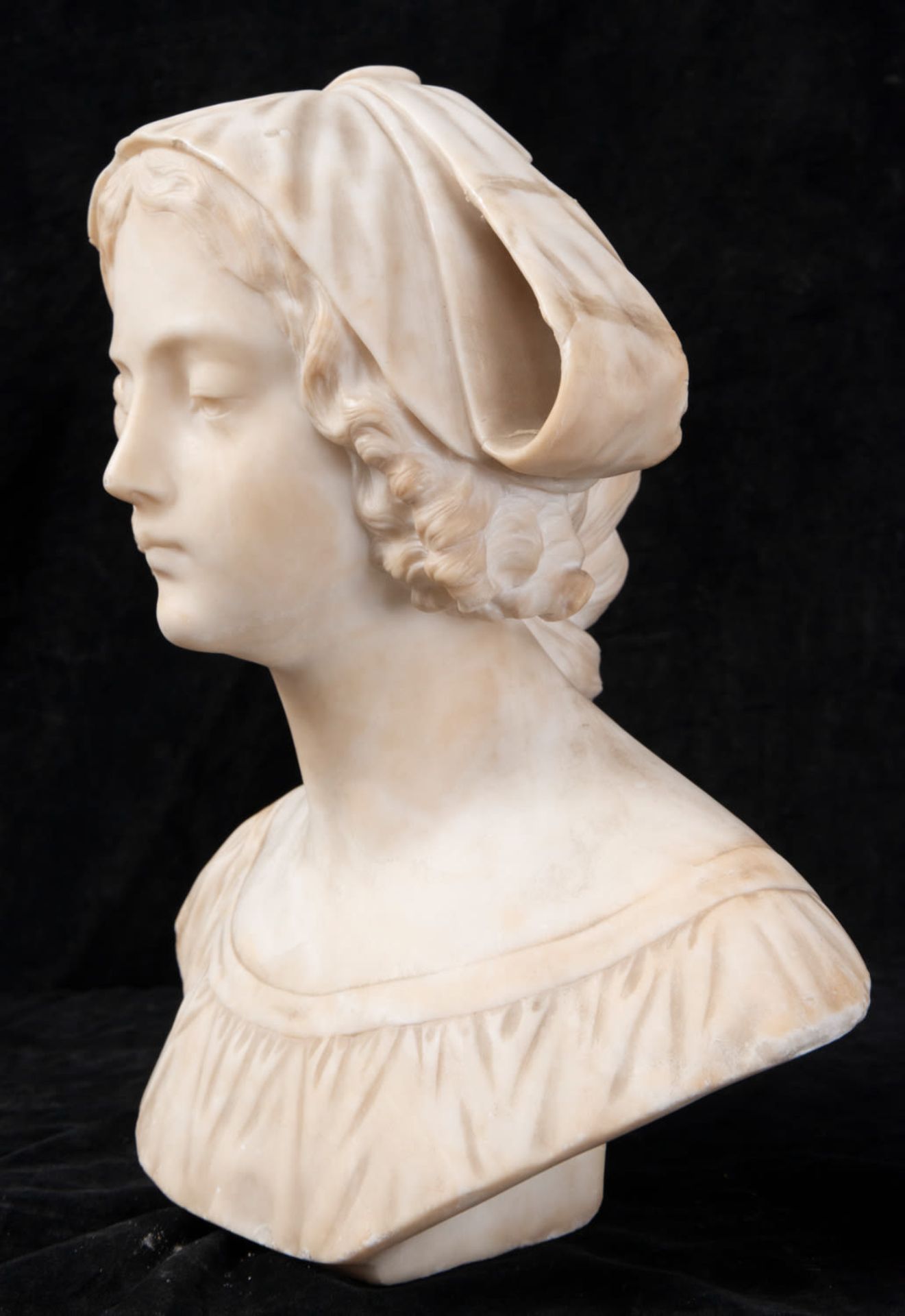 Marble bust of a girl, 19th century - Image 3 of 5