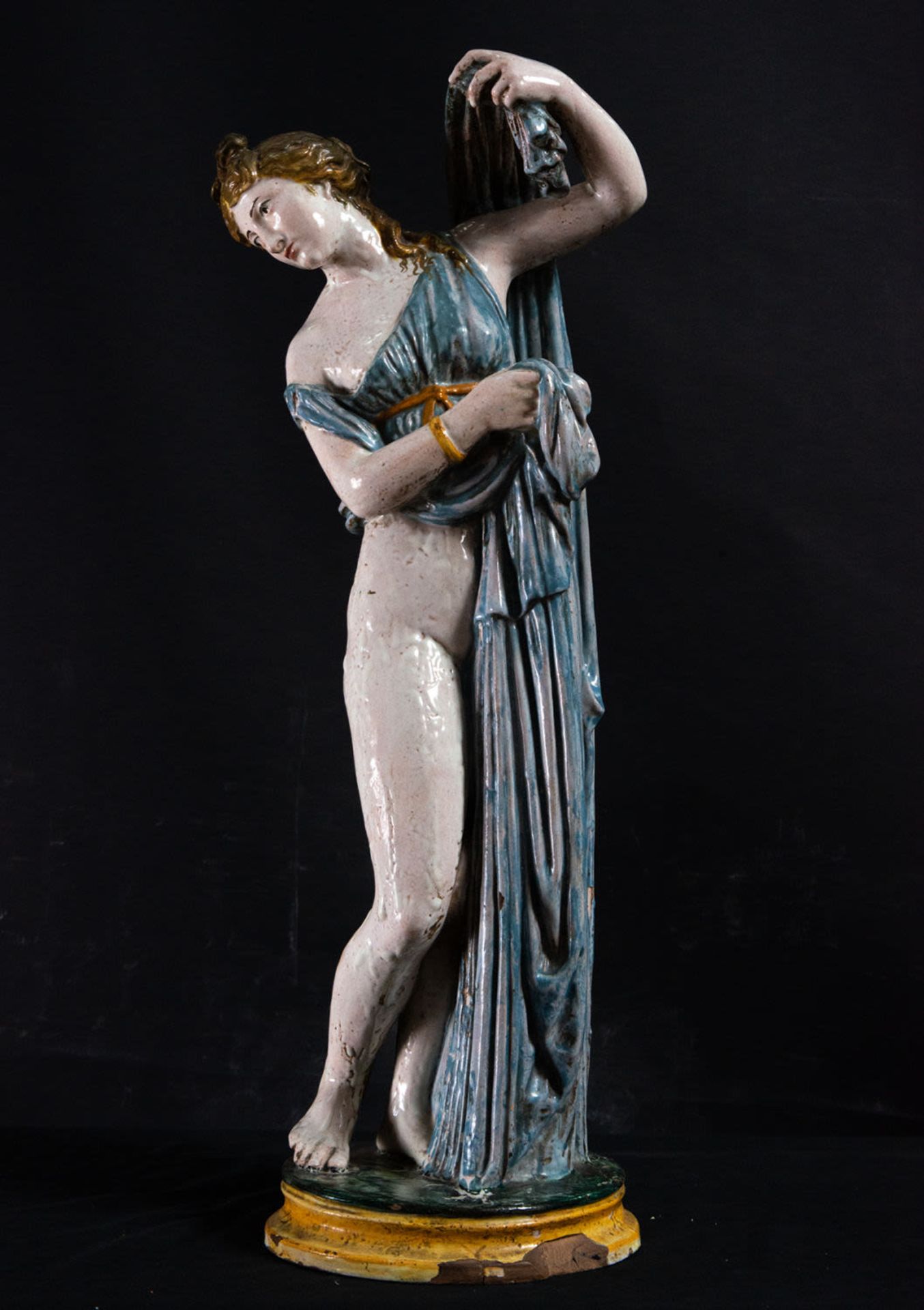 Important Ceramic Figure of a Lady from Alcora from the 18th century