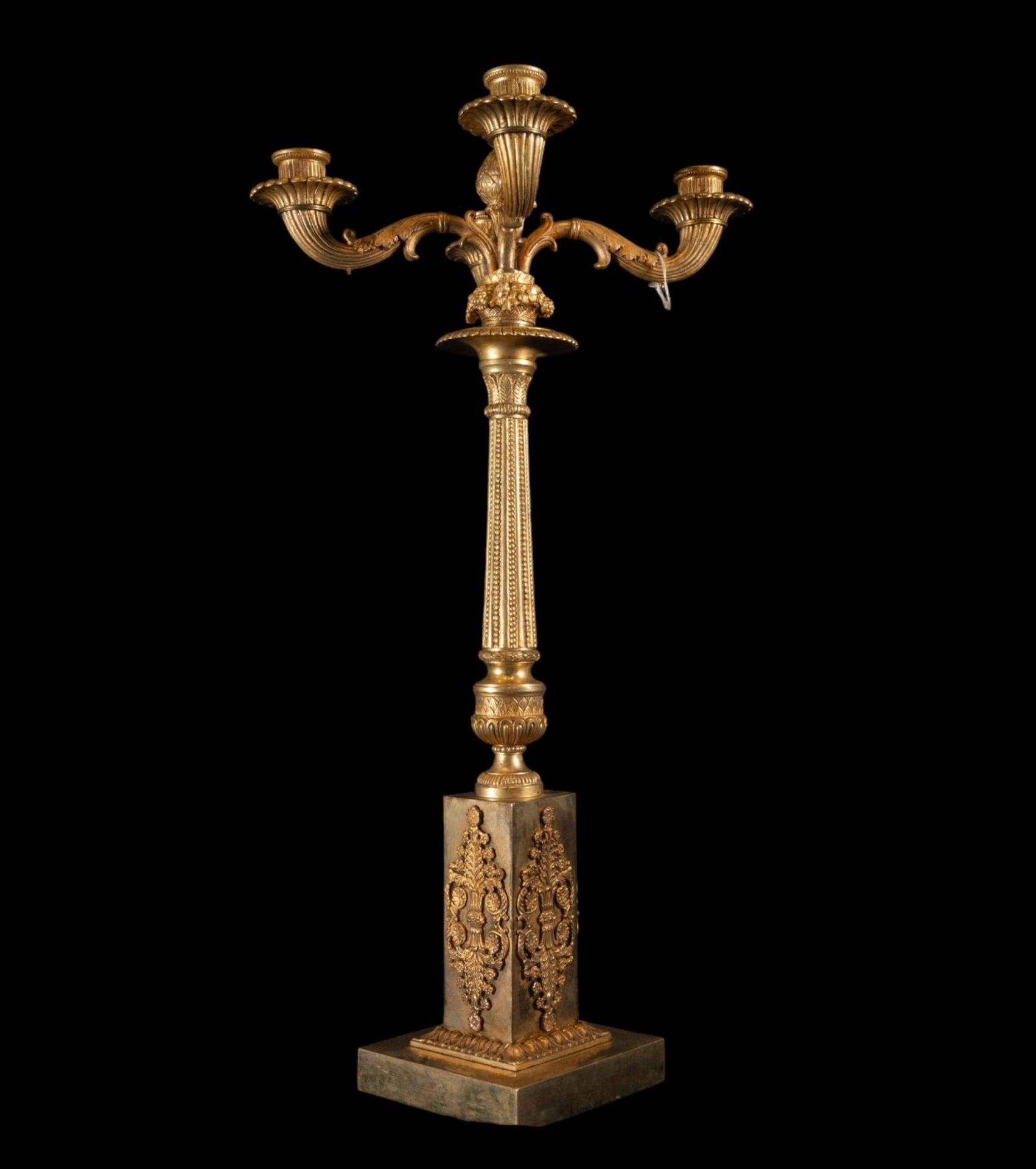 Pair of important candelabras, manner of Thomire, Pierre Philippe. French Empire 19th century - Bild 7 aus 8