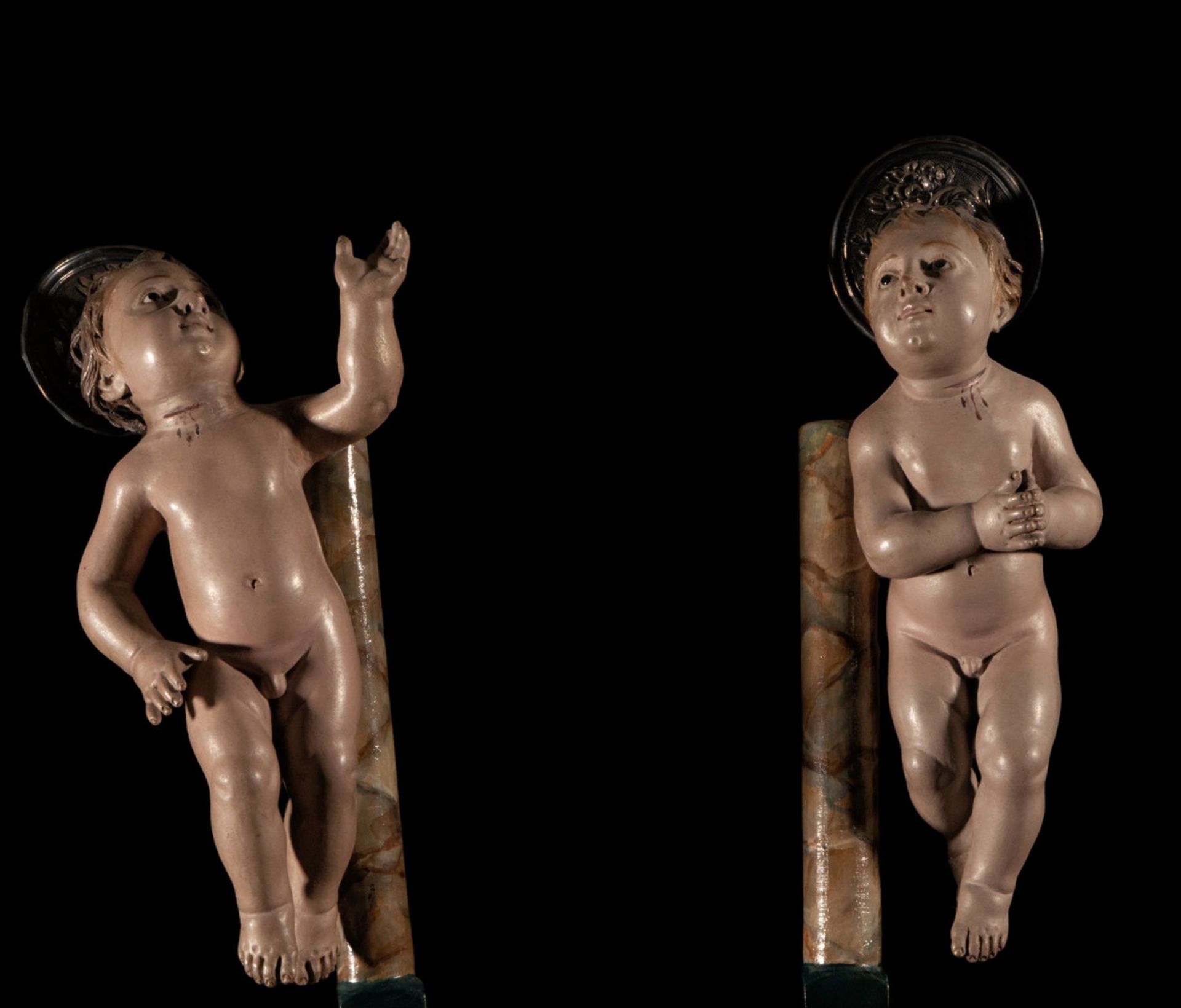 Pair of Neapolitan Holy Children with silver crowns, 18th century, Italy, Naples - Image 3 of 6