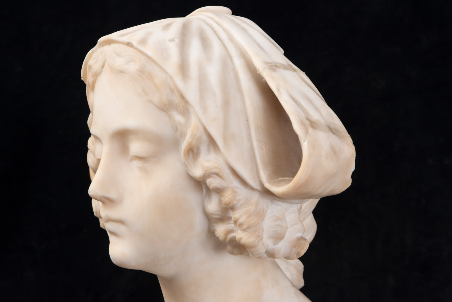 Marble bust of a girl, 19th century - Image 4 of 5