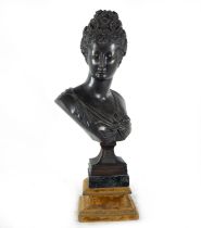 Bust of a lady in bronze. 19th - 20th centuries