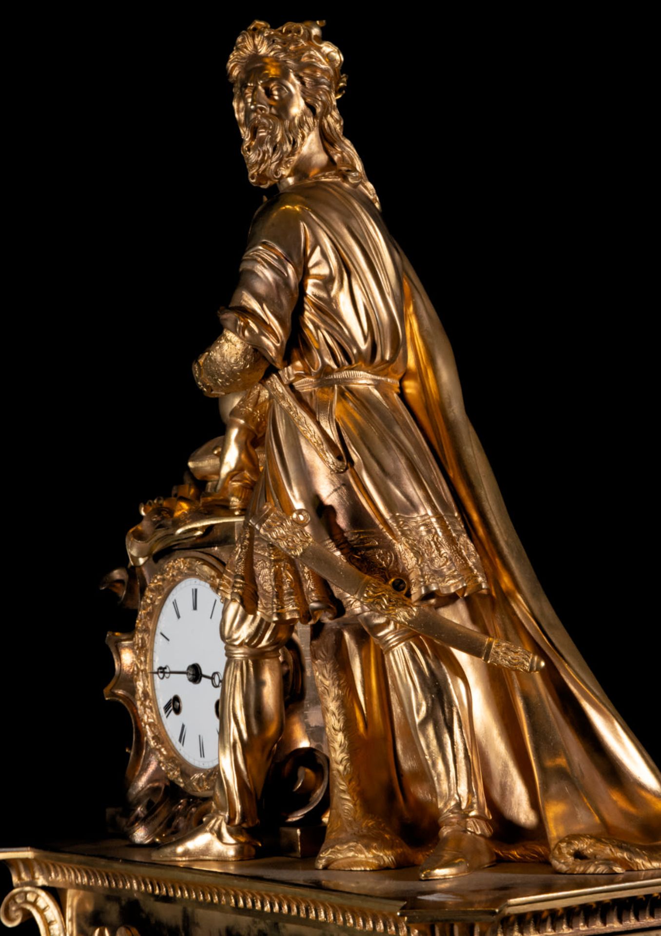 Large and elegant Charles X gilt bronze table clock, 19th century French - Image 5 of 10