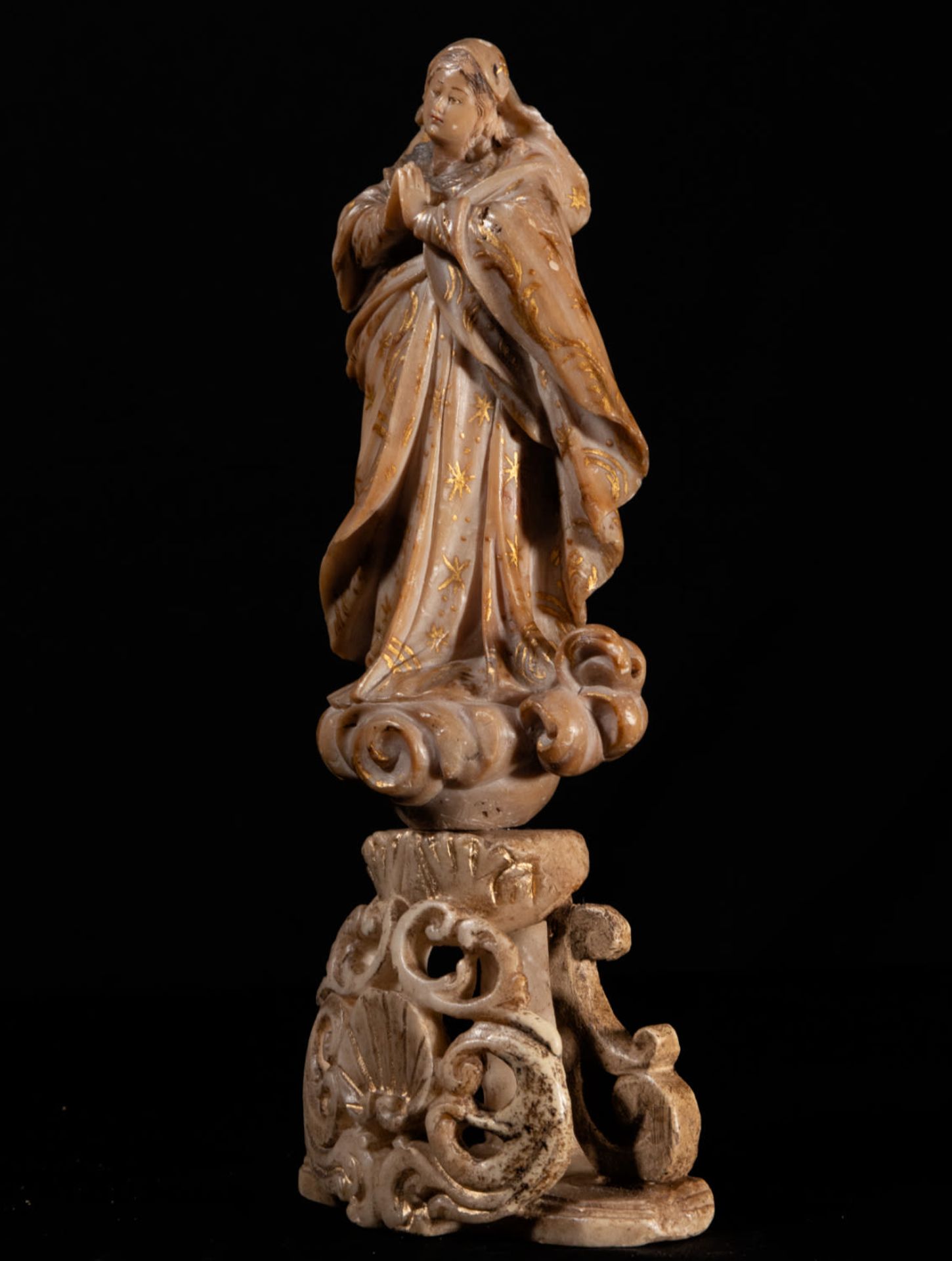 Beautiful Immaculate Virgin in Peruvian colonial Glory, Viceregal work of the 17th century - Image 4 of 7