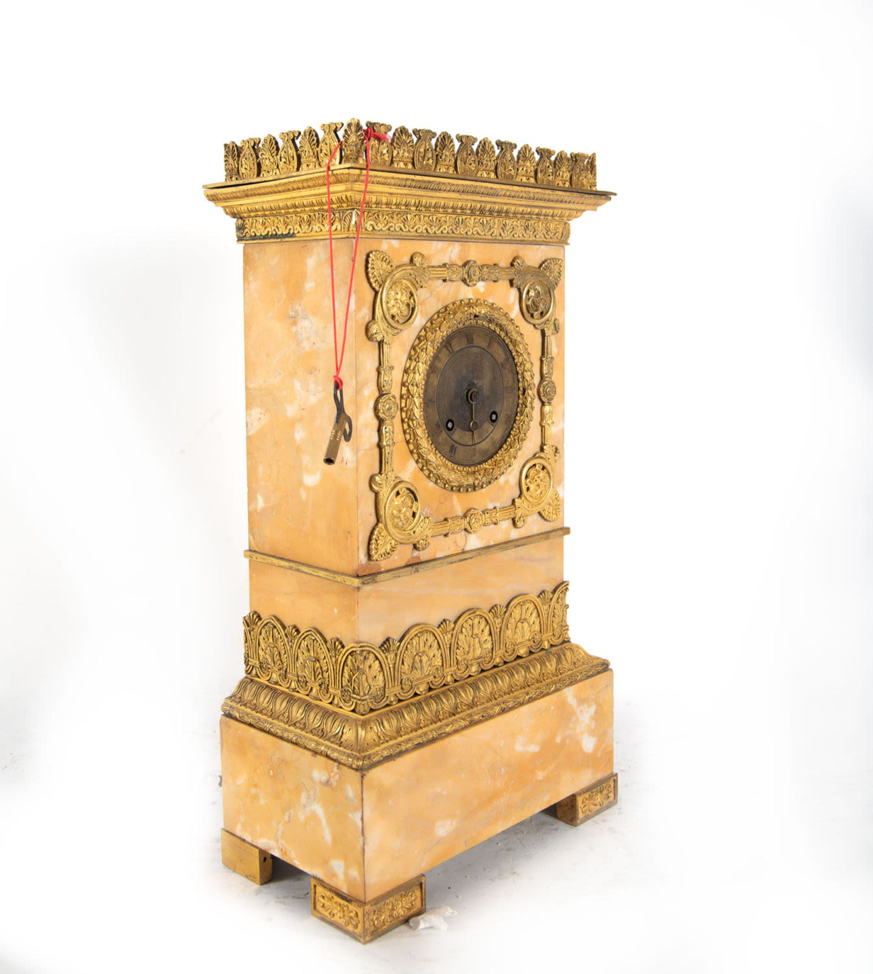 Pink marble and gilt bronze clock in the form of a portico. Charles X style, 19th century - Image 2 of 6