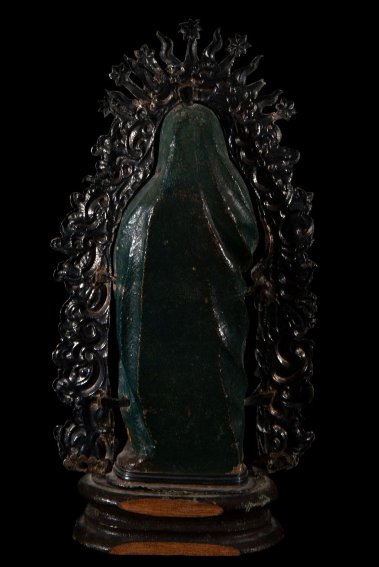 Exquisite Virgin of Los Dolores in Alabaster Huamanga Polychrome and silver, colonial work from the  - Image 5 of 5