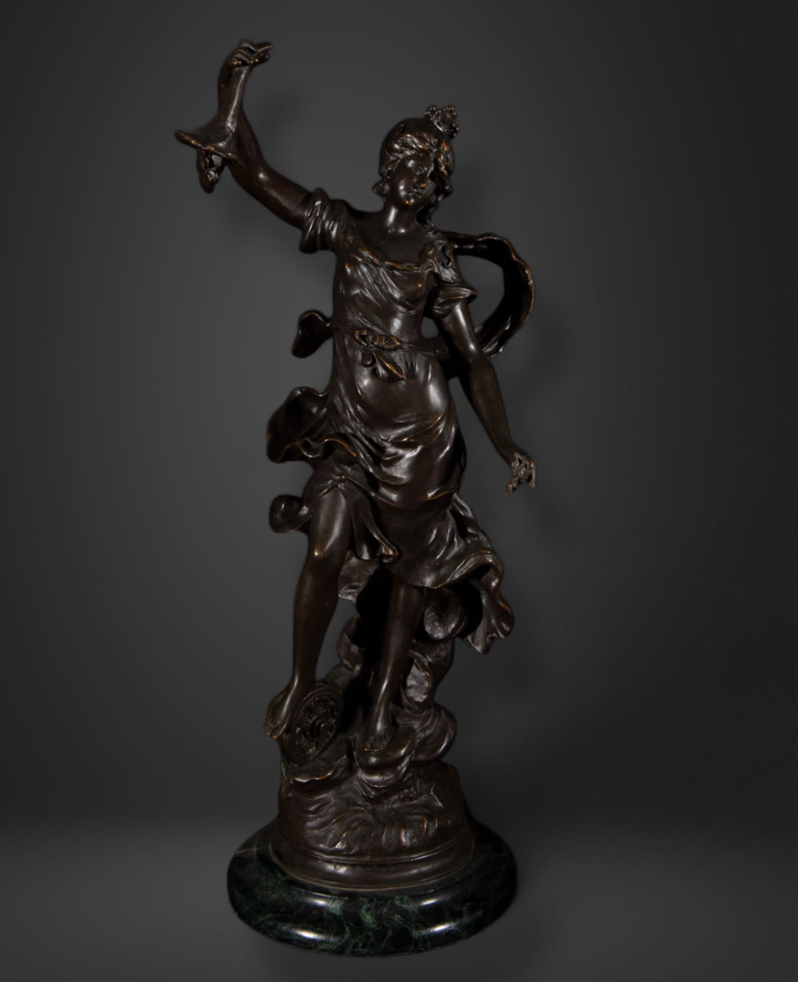 Goddess of Fortune, Italian Romanticist school of the 19th century, in patinated bronze