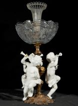 Surtouot or Napoleon III Centerpiece with cherubs in Sèvres porcelain and gilt bronze, end of the 19