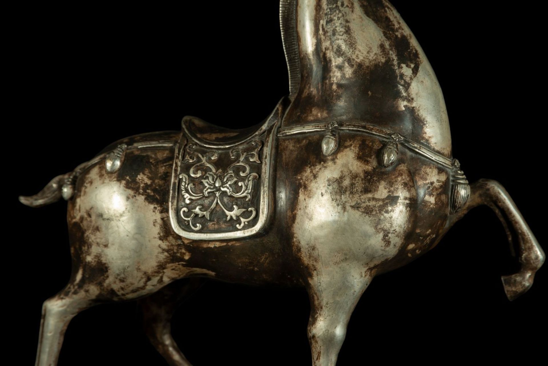 Refined and Decorative Horse in 700 Tibetan silver weighing more than 3.8 Kg, 19th century North Chi - Bild 5 aus 6