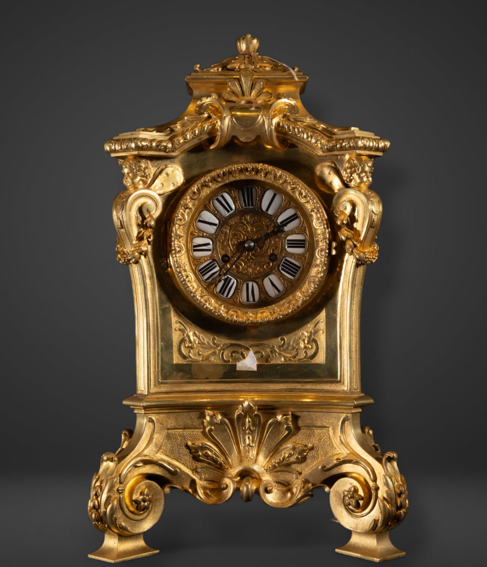French Napoleon III Portico table clock in mercury gilded bronze from the 19th century