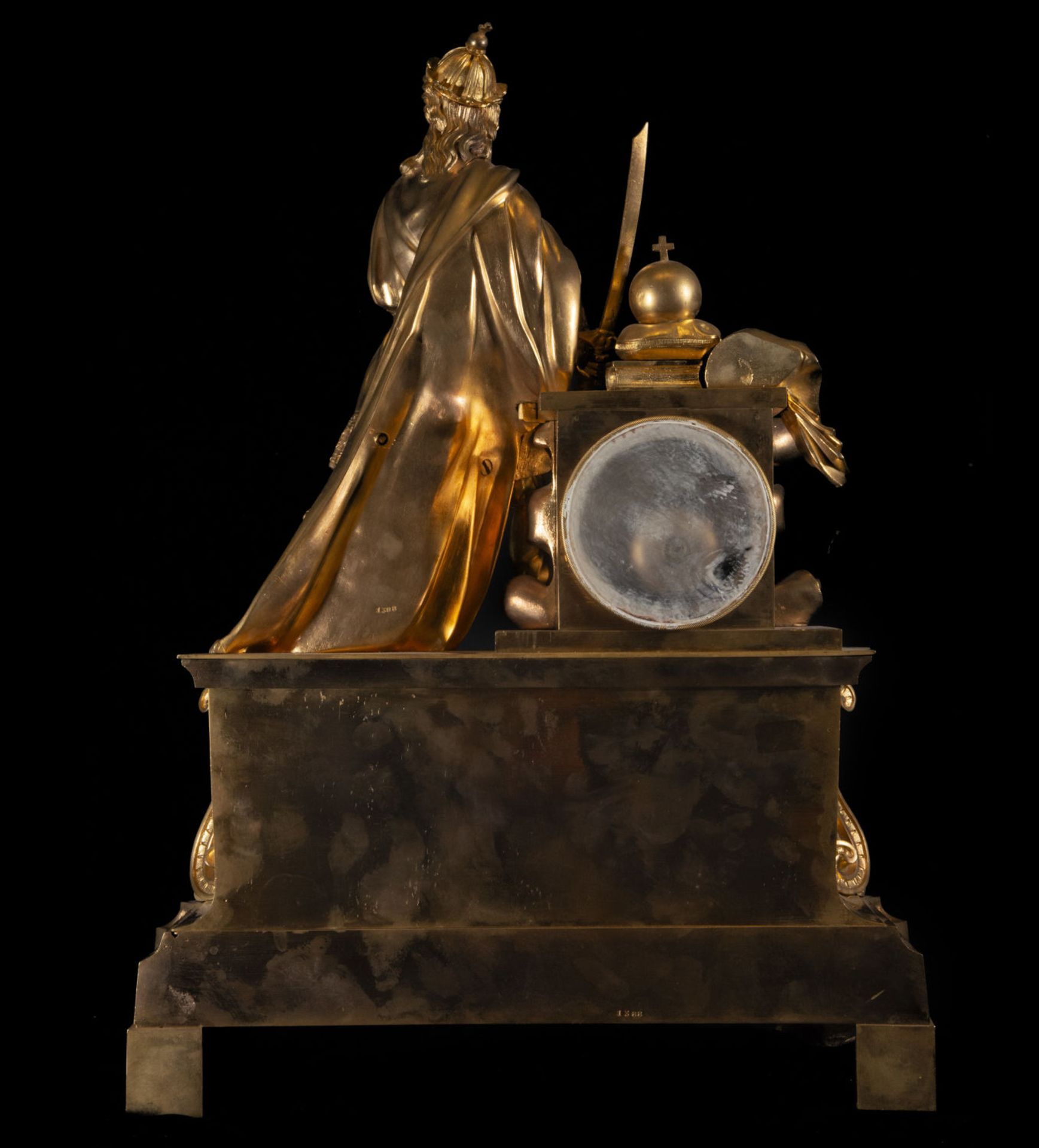 Large and elegant Charles X gilt bronze table clock, 19th century French - Bild 2 aus 10