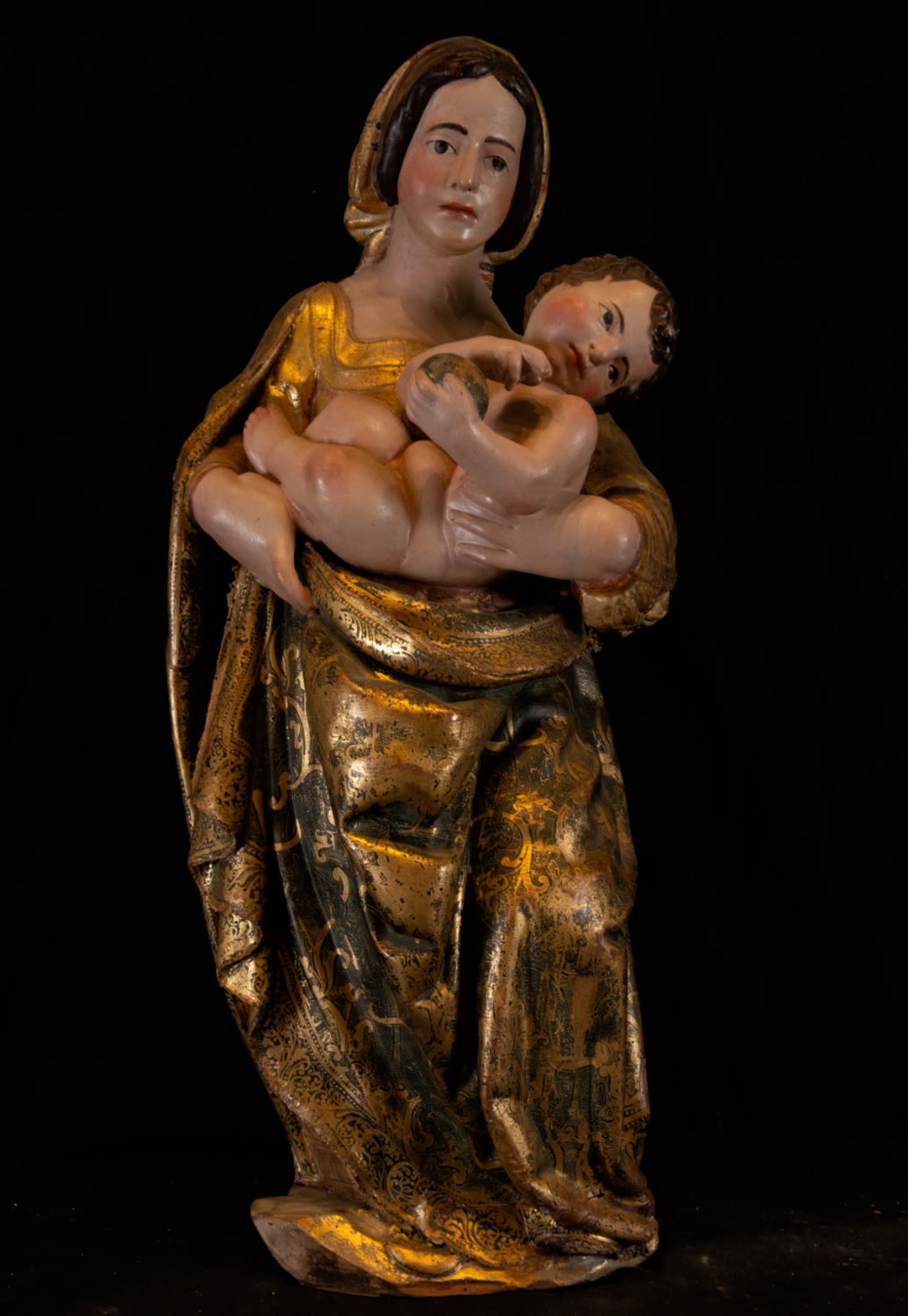 Important Polychrome Virgin with the Child of the Ball, 16th century