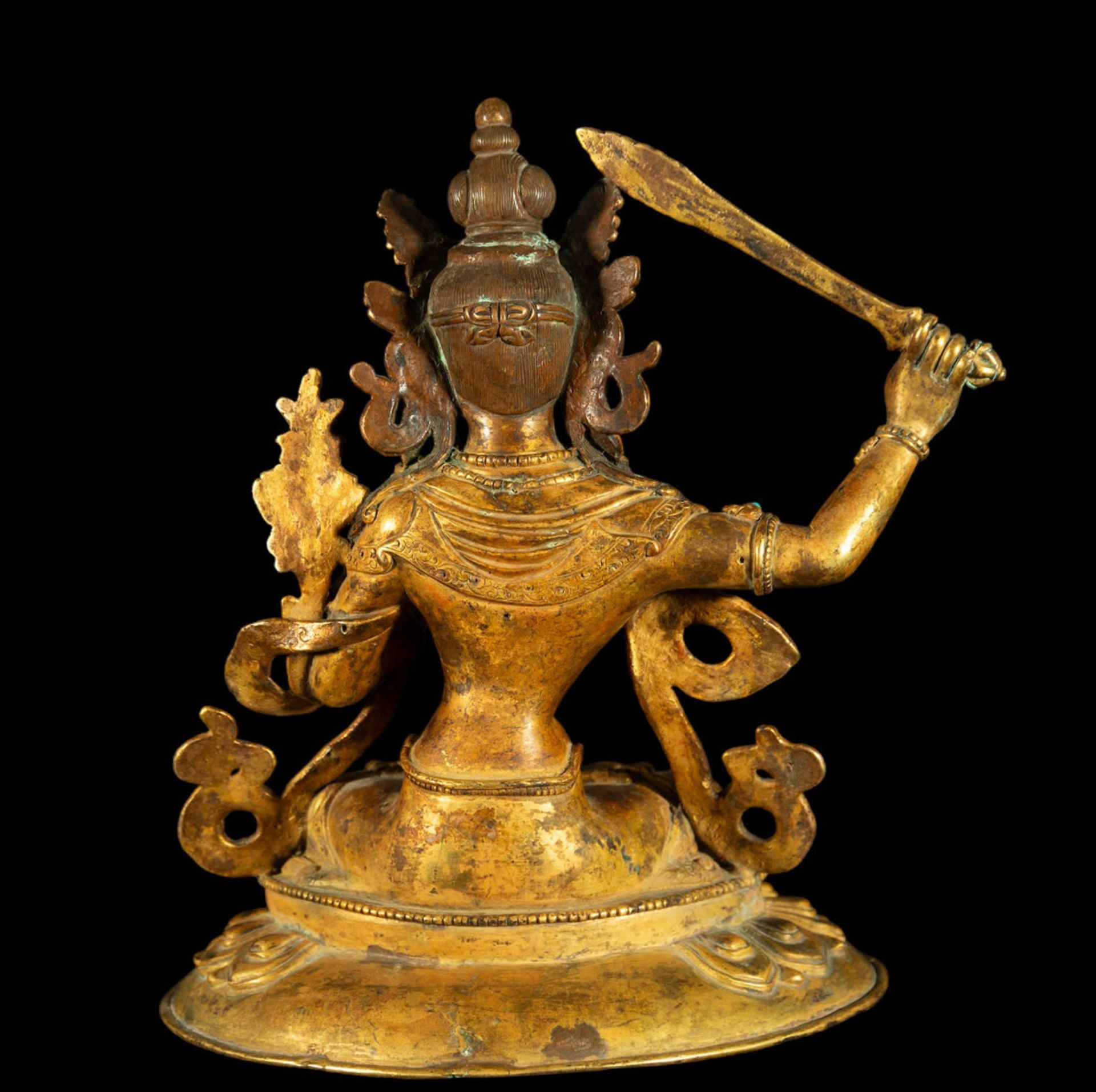 Exquisite Goddess Tara in gilt repoussé copper, Chinese school, Tibet, 19th century - Bild 6 aus 8