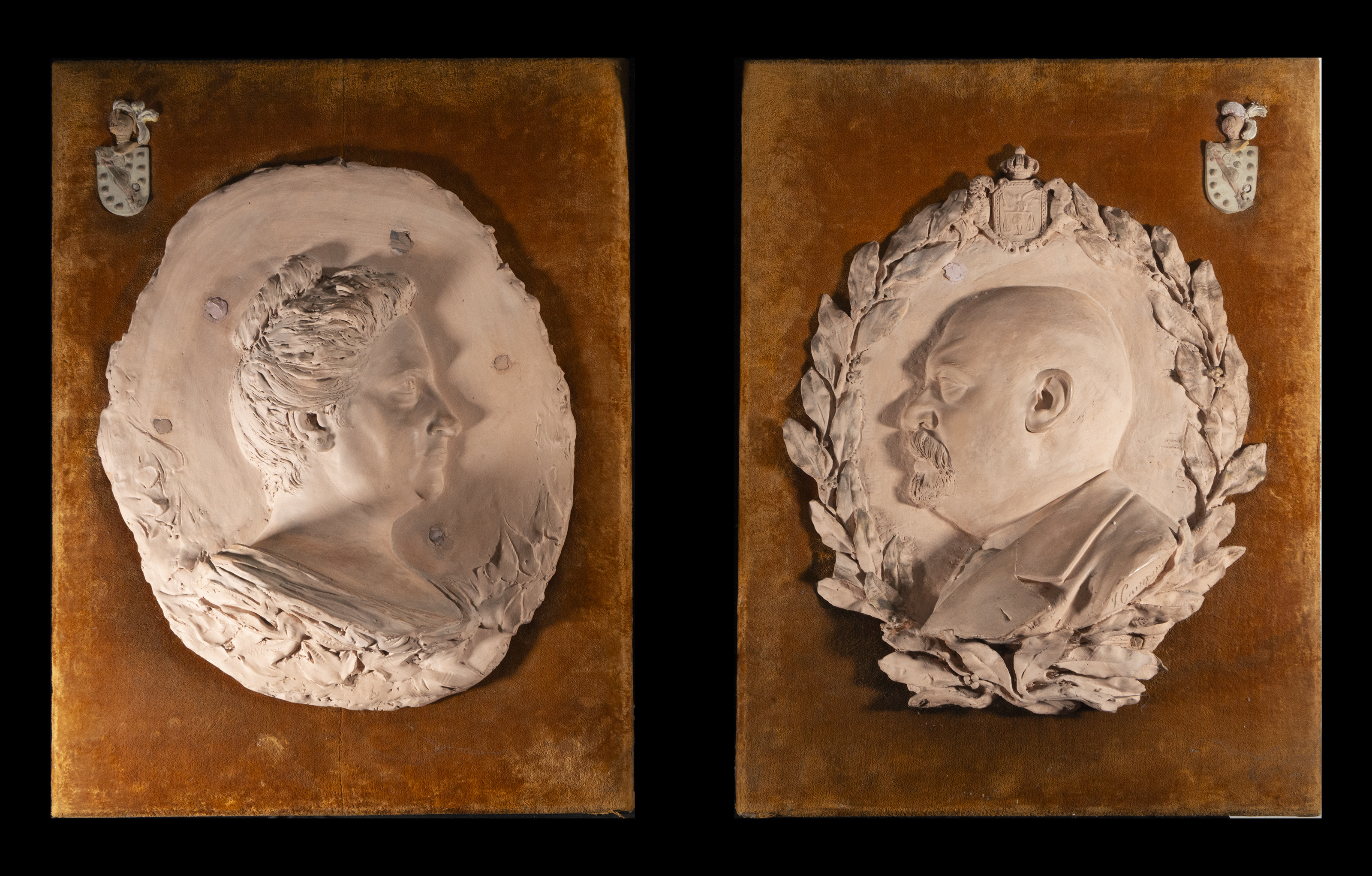 Josep Campeny i Santamaria (Igualada, 1858 - Barcelona, ​​1922) Pair of busts of Catalan bourgeois n