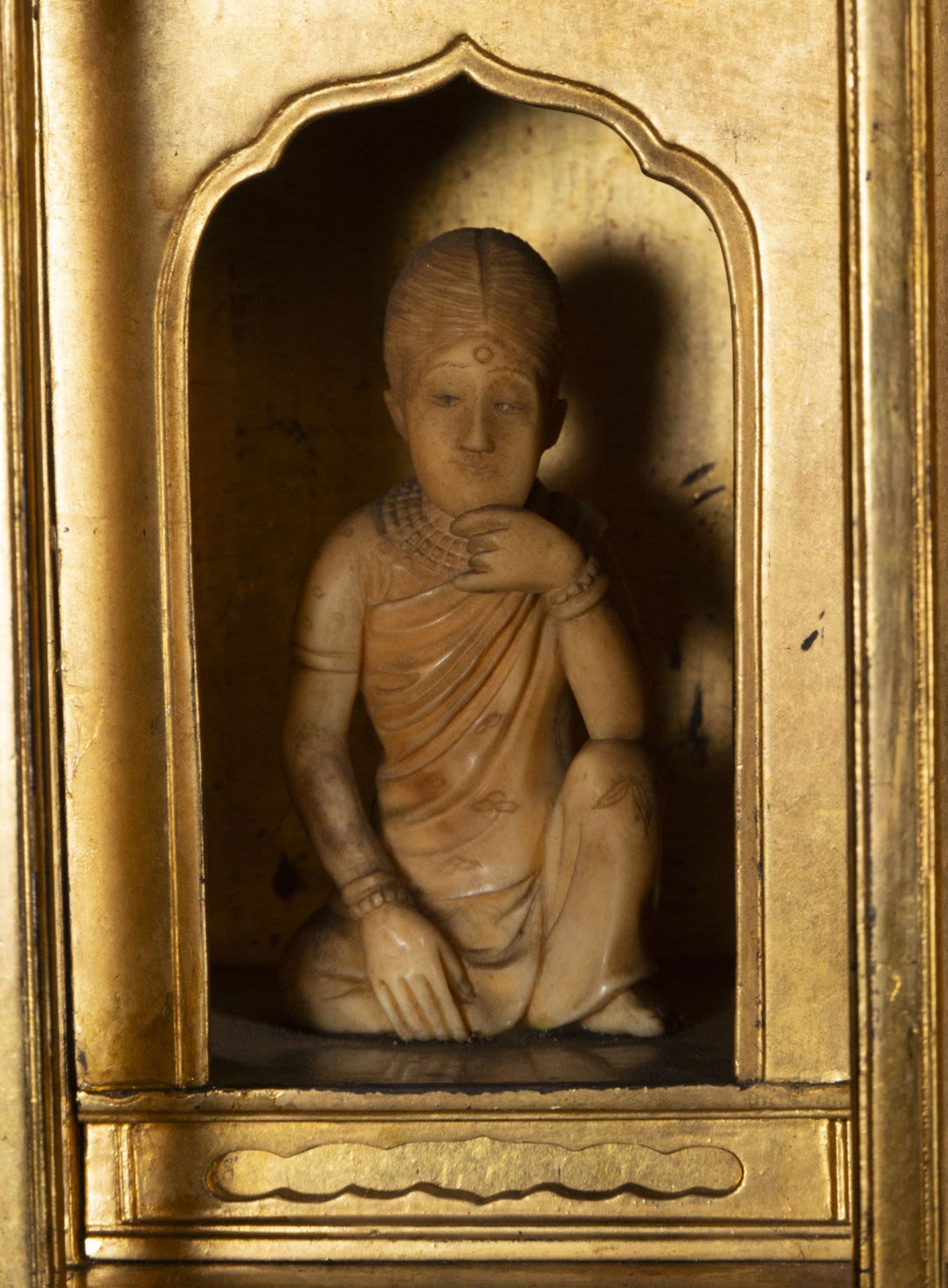 Beautiful Japanese Meiji cabinet with Buddha in lacquered and gilded wood, 19th century - Bild 5 aus 8