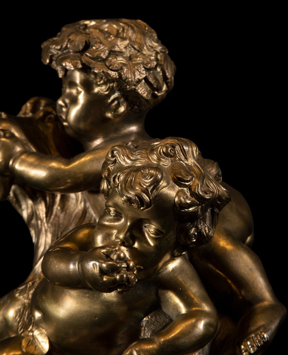 Allegorical French Beaux Arts sculpture of two Amours climbing a goat in patinated and gilded bronze - Image 5 of 8